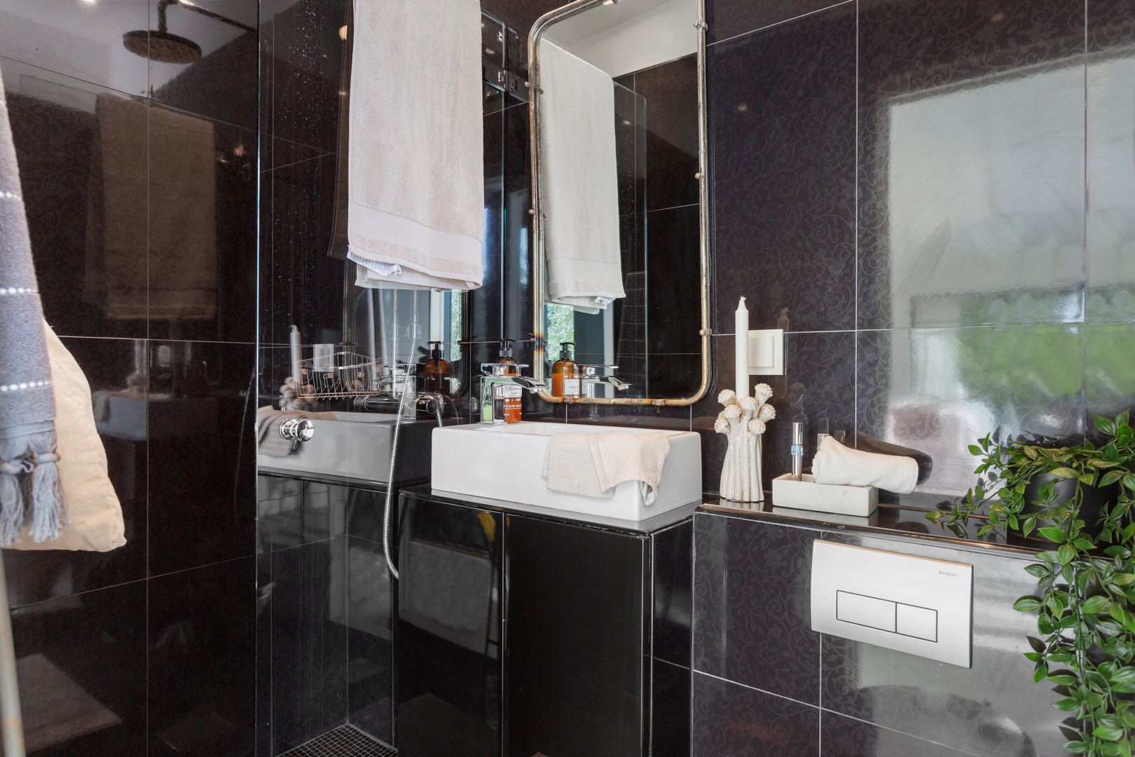 Bostadsbild från Tessinvägen 25, Såld i Hasseludden, Nacka