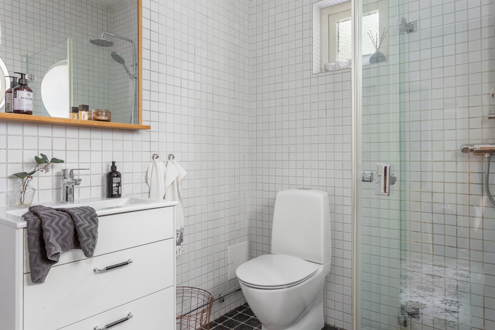 Bostadsbild från Tessinvägen 25, Såld i Hasseludden, Nacka