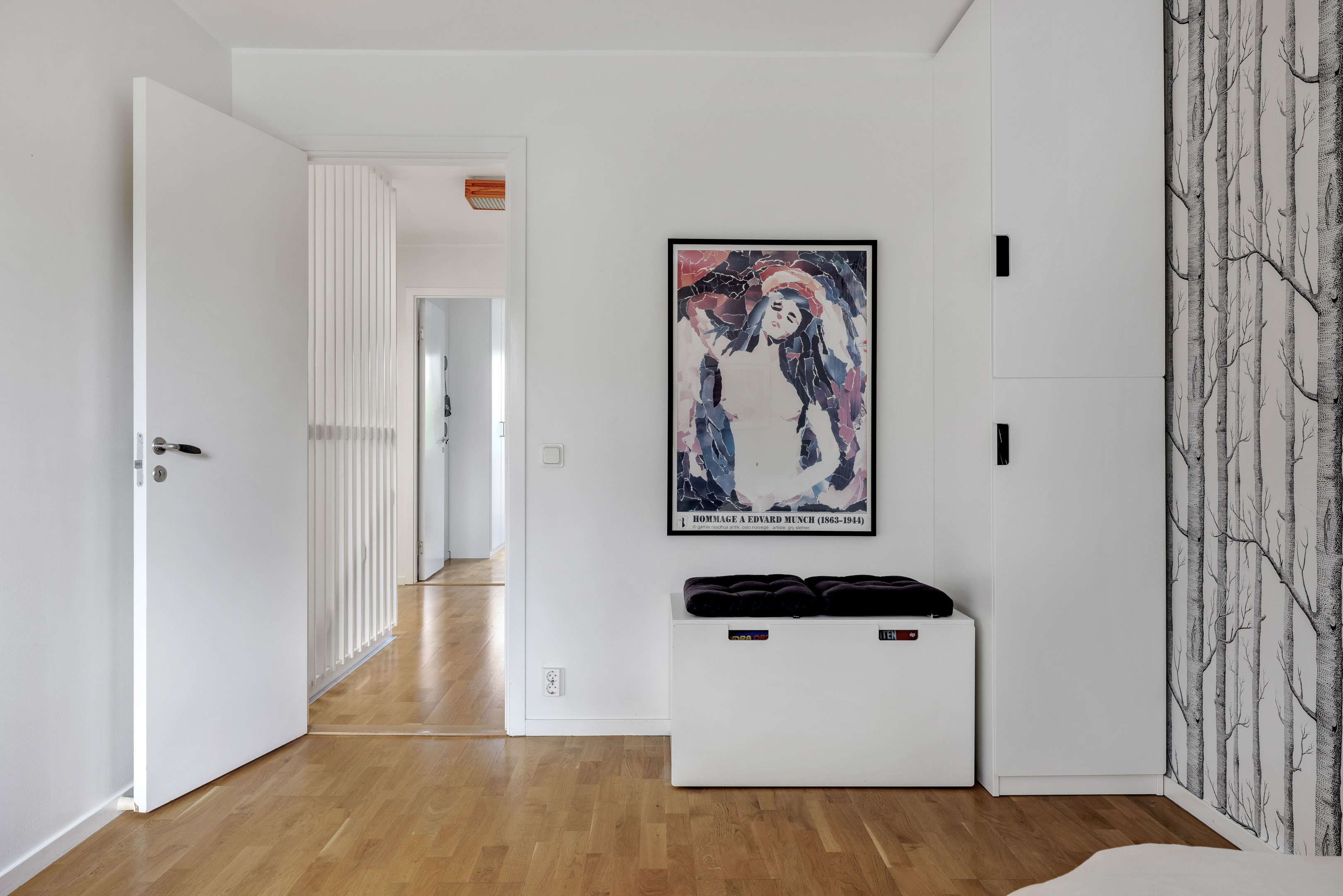 Bostadsbild från Störvägen 3, Till salu i Valsätra, Uppsala