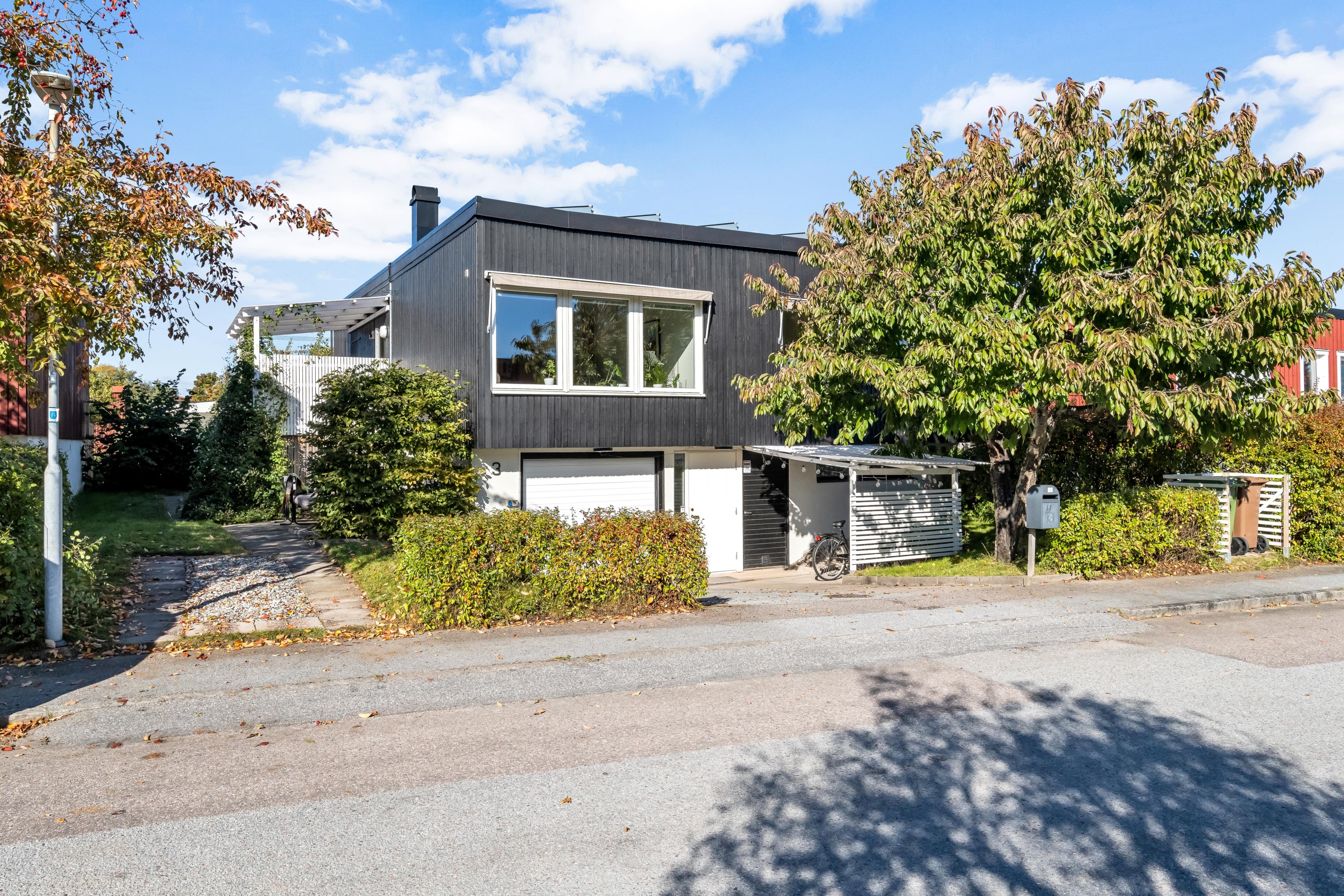 Bostadsbild från Störvägen 3, Till salu i Valsätra, Uppsala