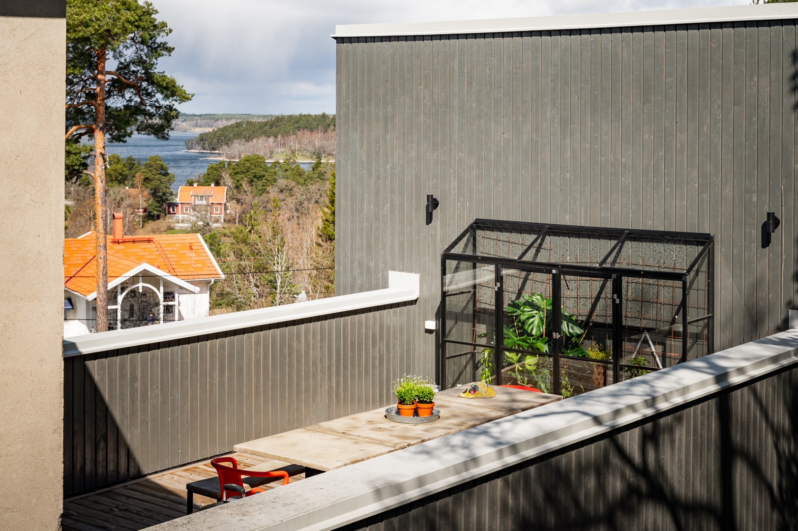 Bostadsbild från Sommarbovägen 9, Såld i Vikingshill, Nacka