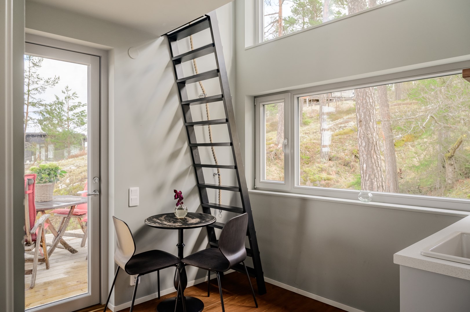 Bostadsbild från Sommarbovägen 9, Såld i Vikingshill, Nacka