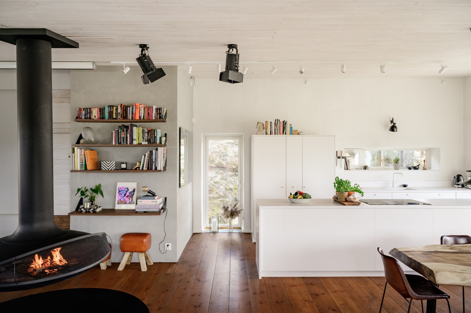 Bostadsbild från Sommarbovägen 9, Såld i Vikingshill, Nacka