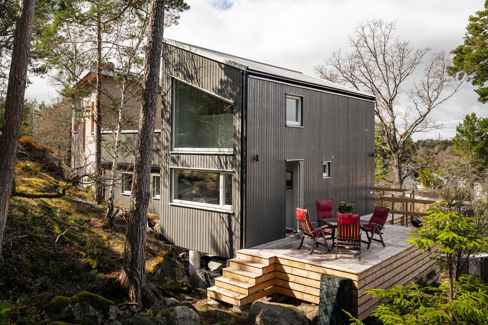 Bostadsbild från Sommarbovägen 9, Såld i Vikingshill, Nacka