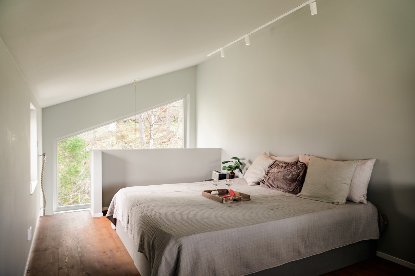 Bostadsbild från Sommarbovägen 9, Såld i Vikingshill, Nacka