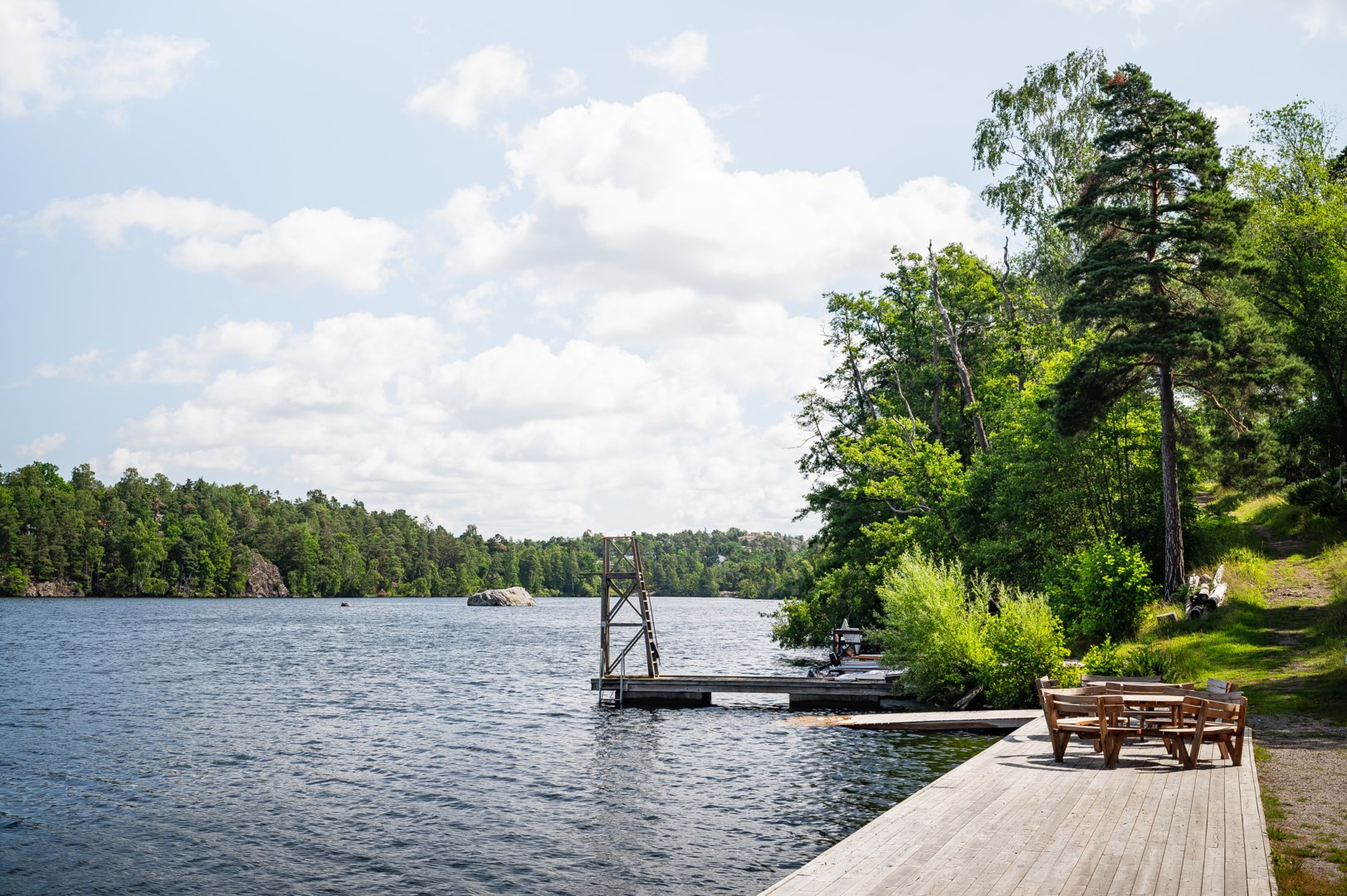 Bostadsbild från Östervägen 5, Såld i Hästhagen, Nacka