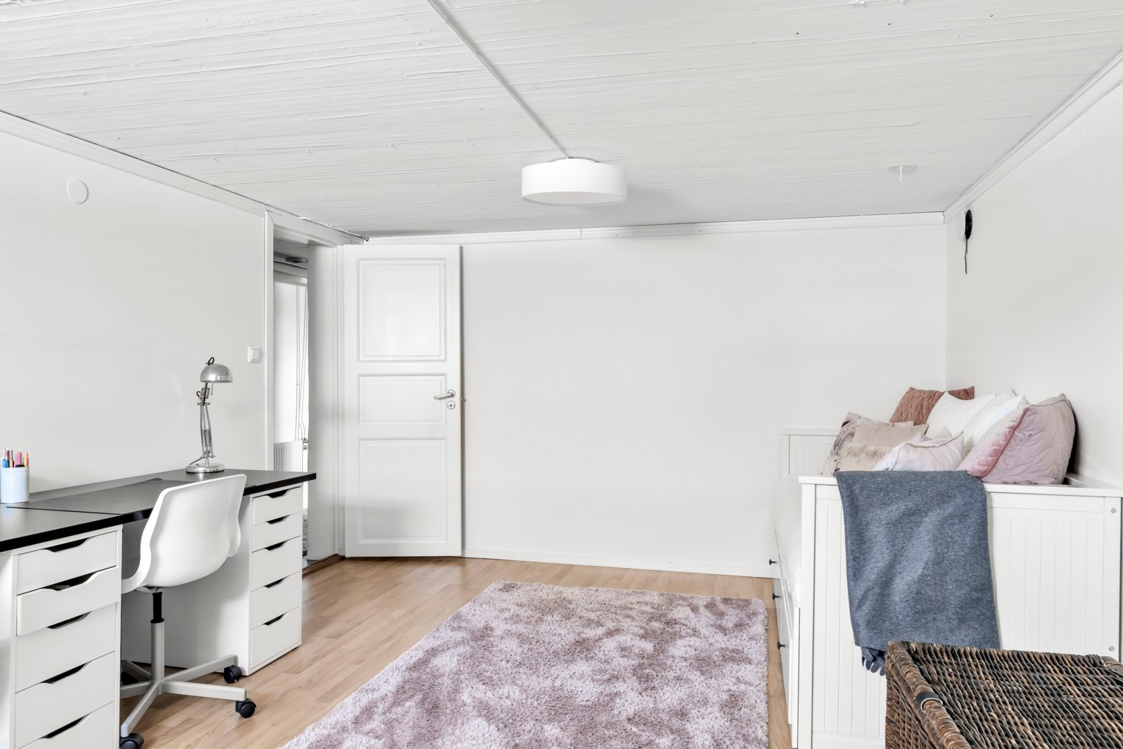 Bostadsbild från Bolvägen 8, Såld i Bälinge, Uppsala