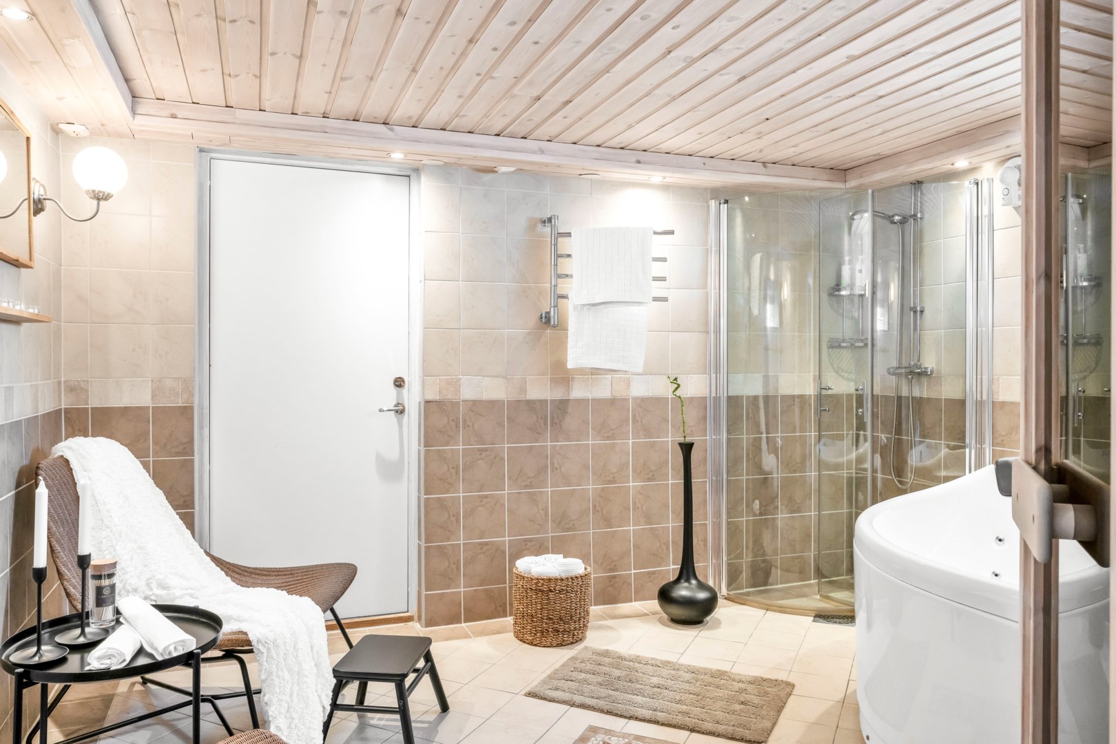 Bostadsbild från Bolvägen 8, Såld i Bälinge, Uppsala