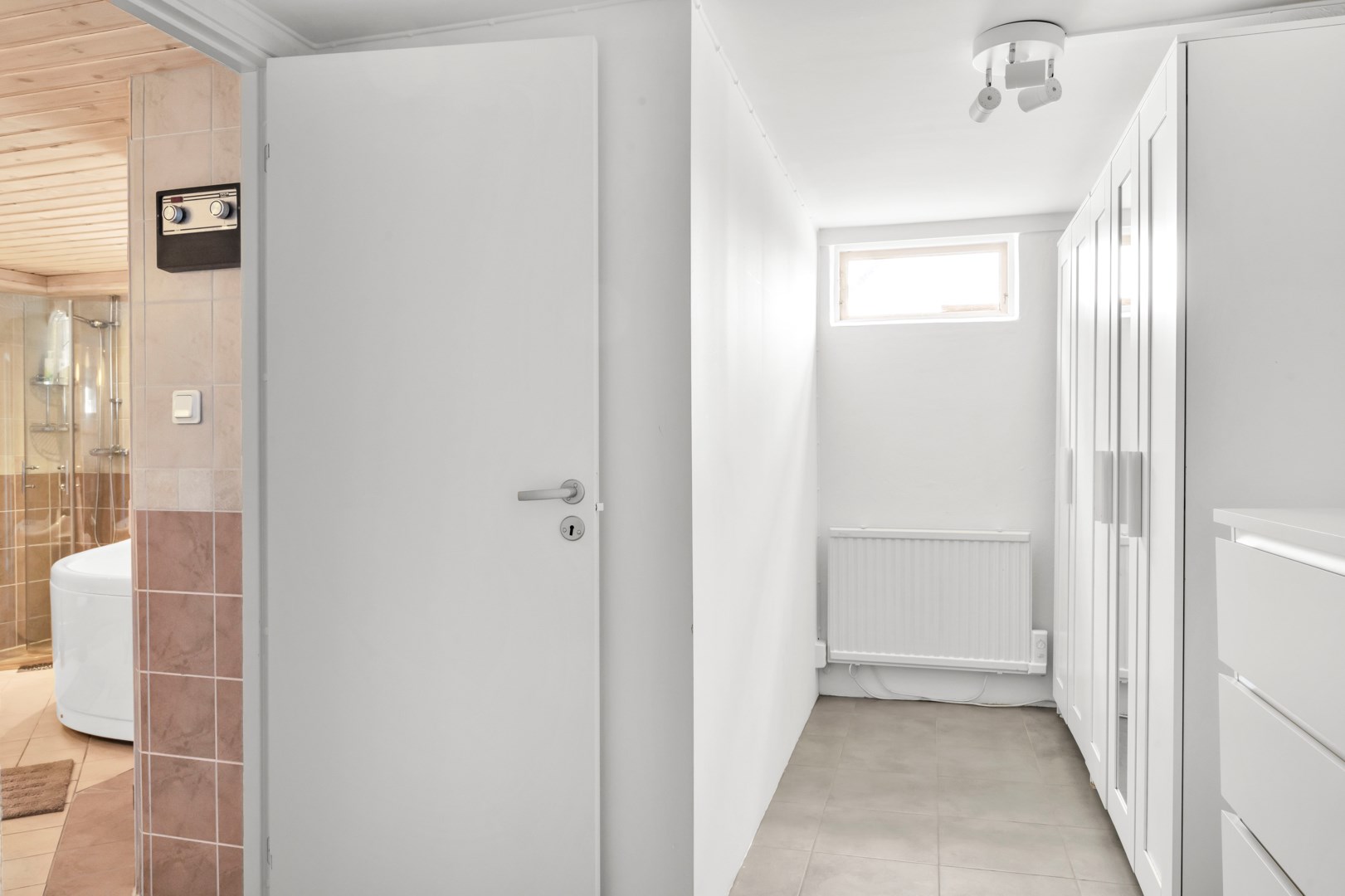 Bostadsbild från Bolvägen 8, Såld i Bälinge, Uppsala