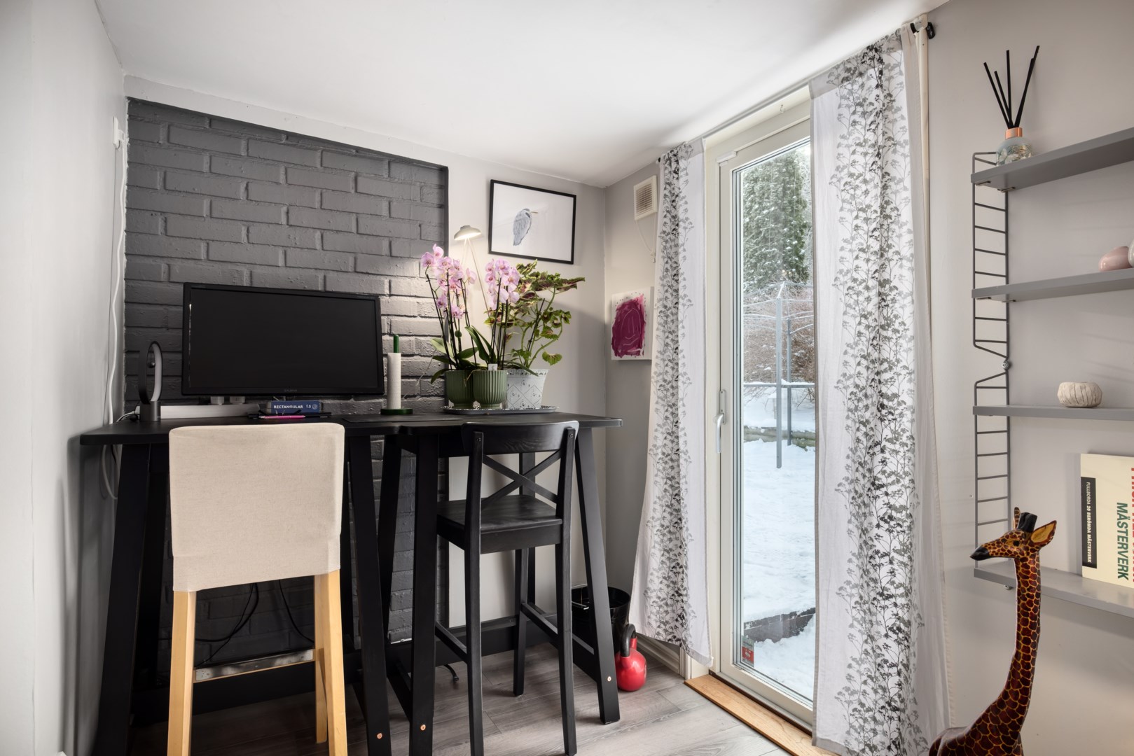 Bostadsbild från Vitsippevägen 36, Såld i Hemmesta, Värmdö