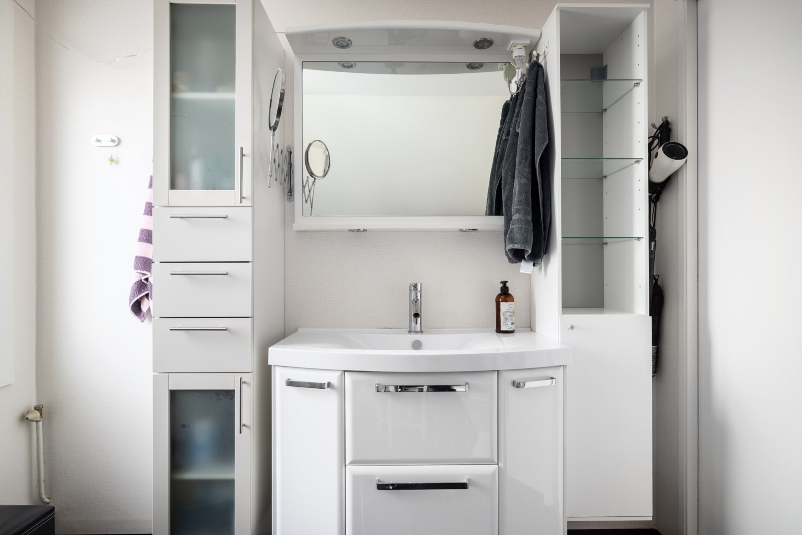 Bostadsbild från Vitsippevägen 36, Såld i Hemmesta, Värmdö