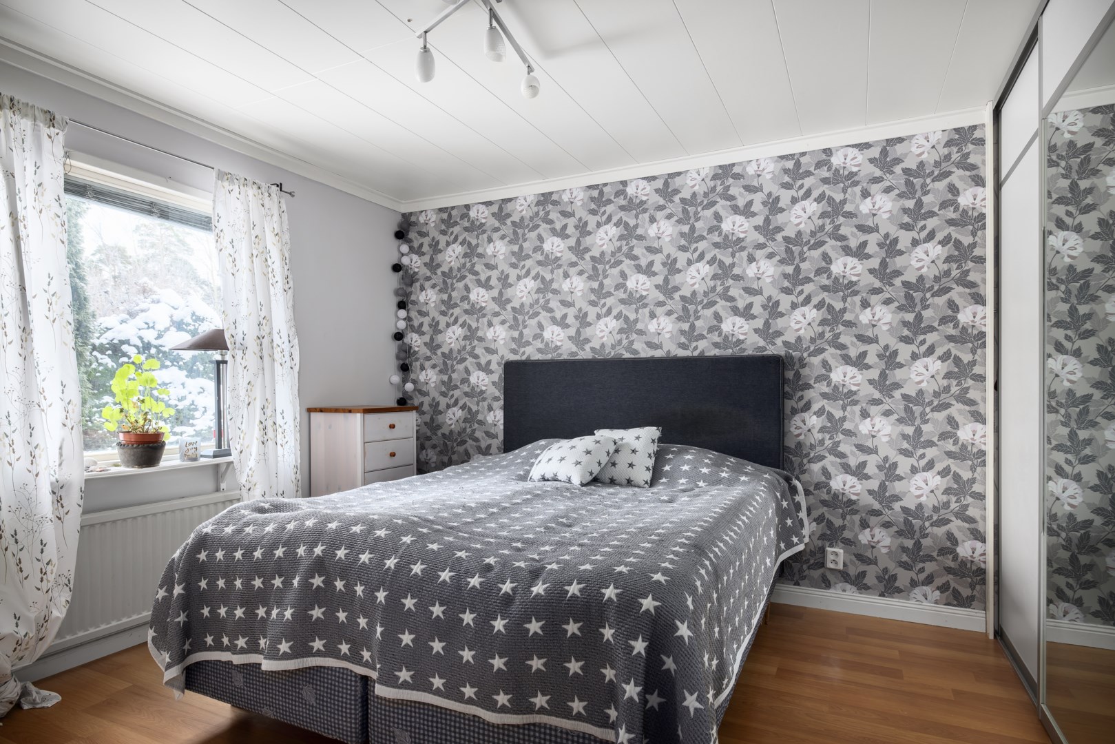 Bostadsbild från Vitsippevägen 36, Såld i Hemmesta, Värmdö