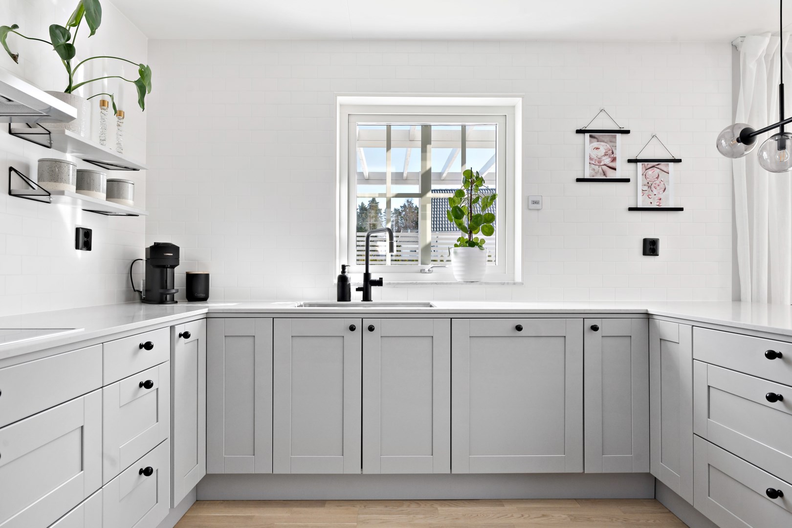 Bostadsbild från Ryttartorpsvägen 10, Såld i Lindbacken, Uppsala