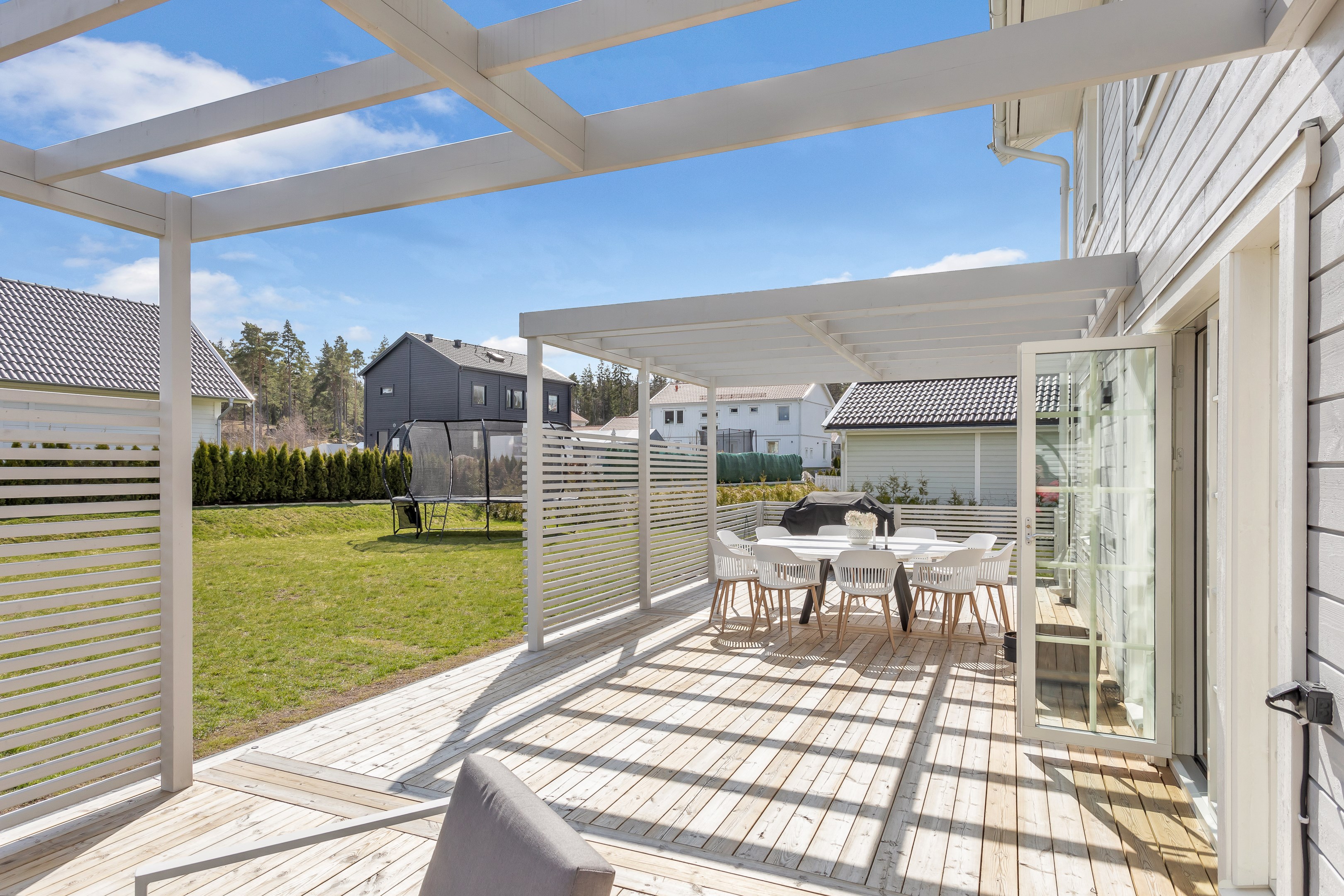 Bostadsbild från Ryttartorpsvägen 10, Såld i Lindbacken, Uppsala