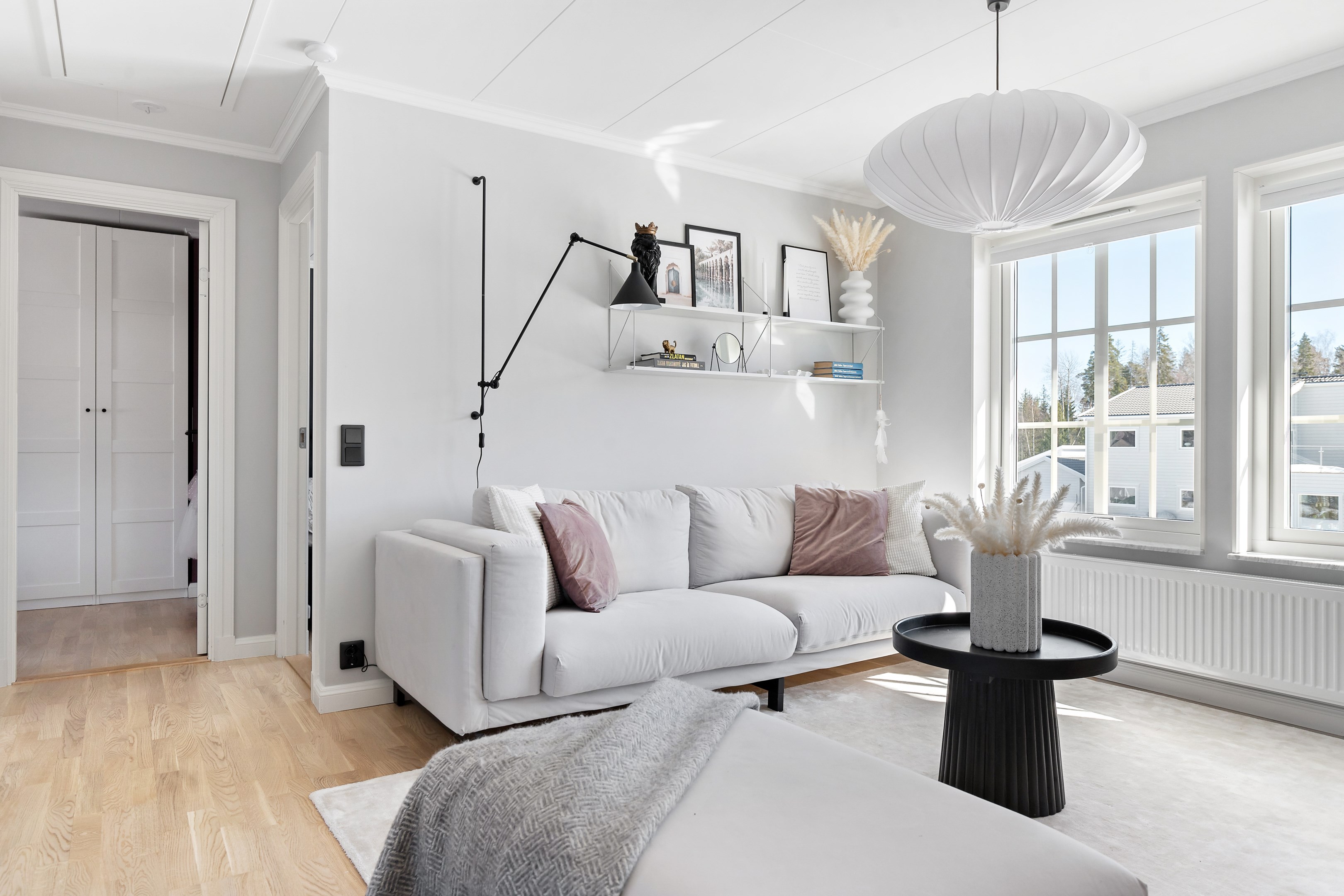 Bostadsbild från Ryttartorpsvägen 10, Såld i Lindbacken, Uppsala