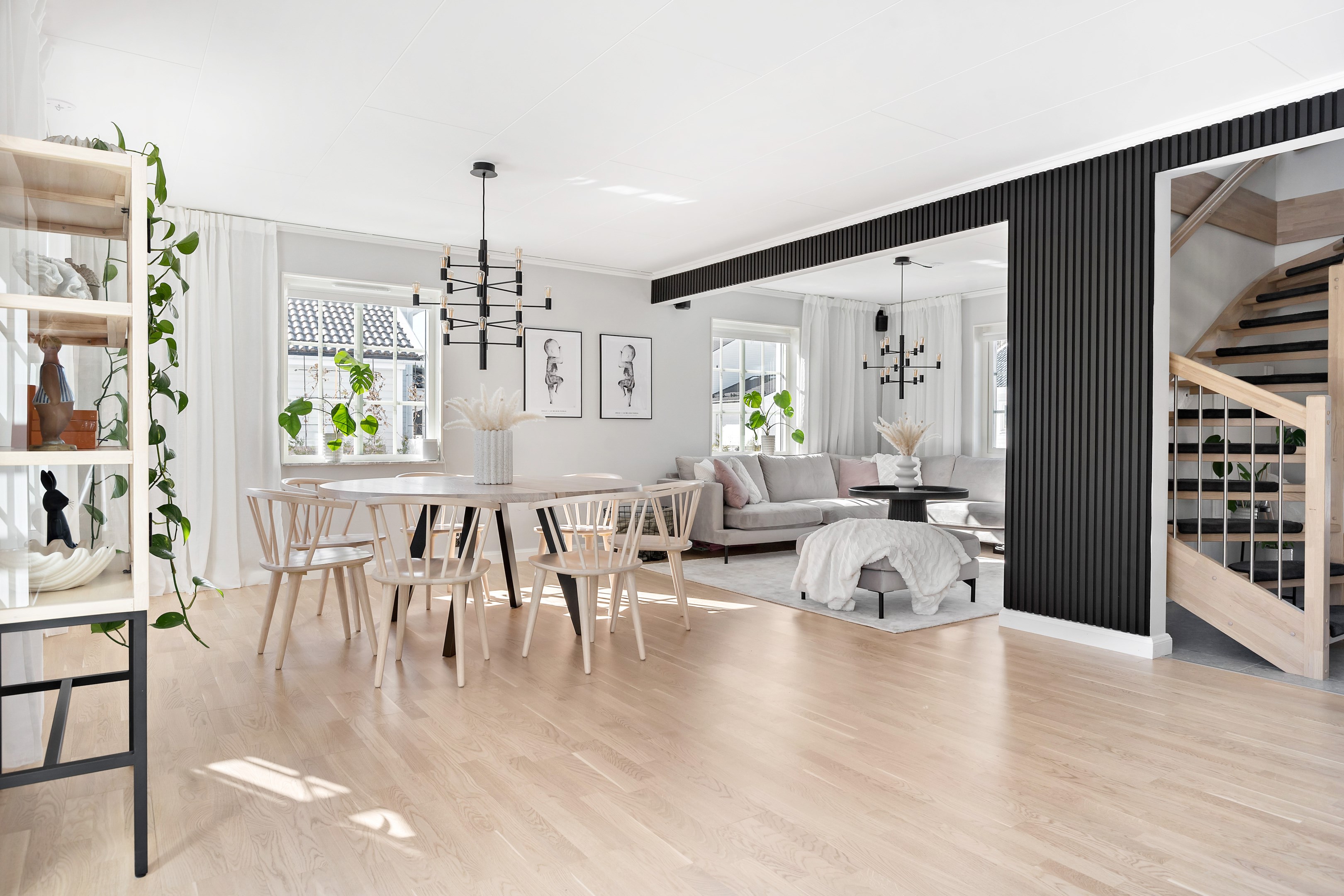 Bostadsbild från Ryttartorpsvägen 10, Såld i Lindbacken, Uppsala