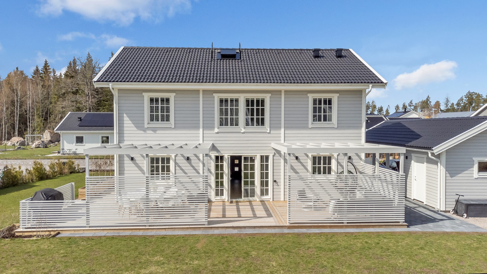 Bostadsbild från Ryttartorpsvägen 10, Såld i Lindbacken, Uppsala