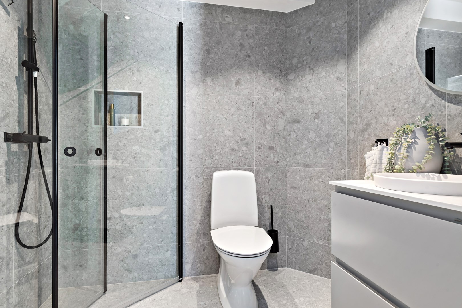 Bostadsbild från Ryttartorpsvägen 10, Såld i Lindbacken, Uppsala