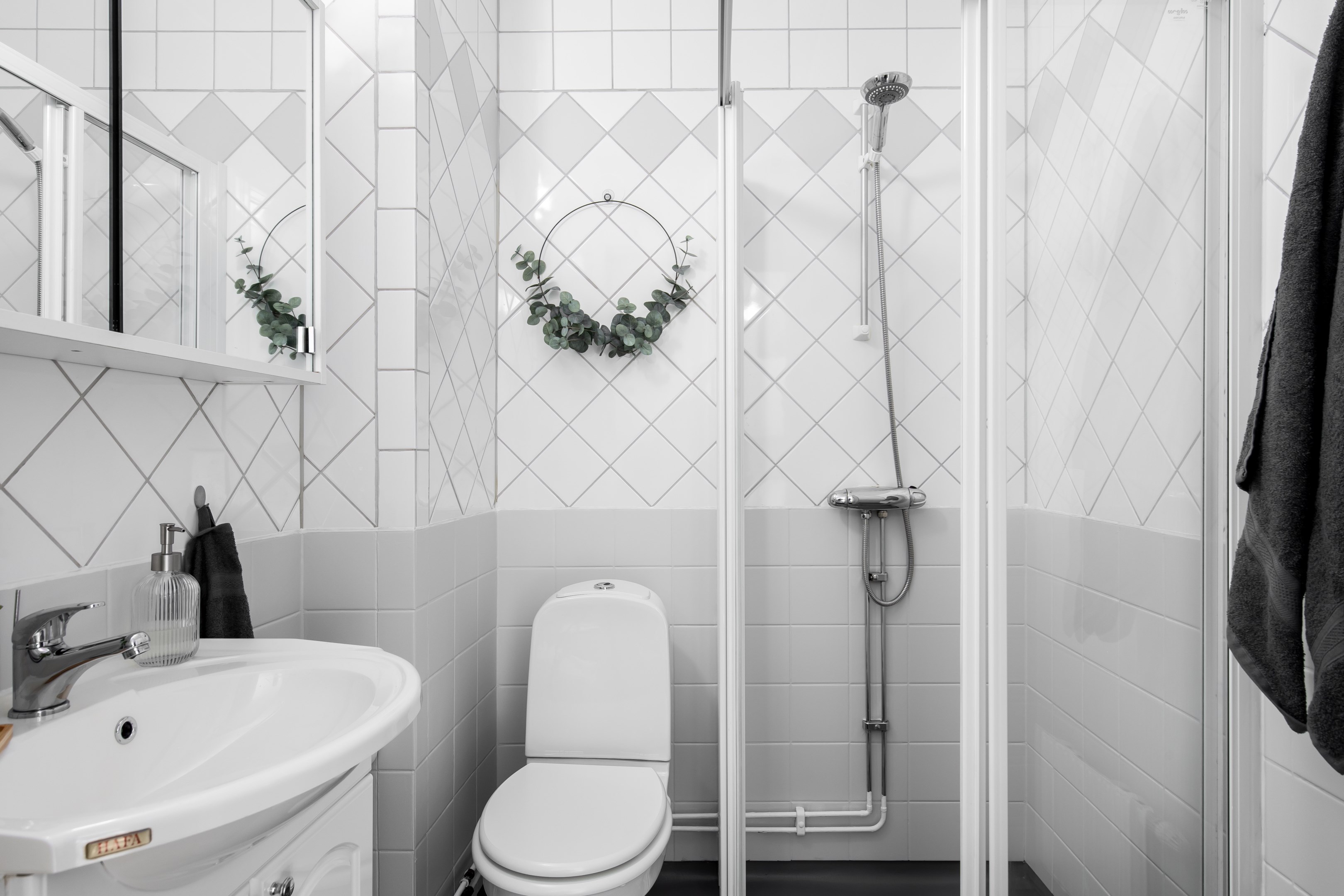 Bostadsbild från Norrholmsvägen 30, Såld i Östra Orminge, Nacka