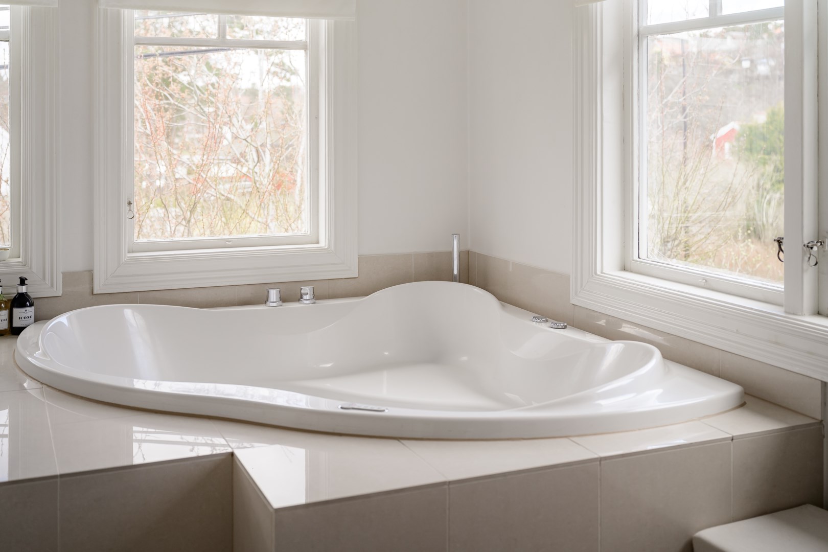 Bostadsbild från Smedvägen 3, Såld i Skuru, Nacka