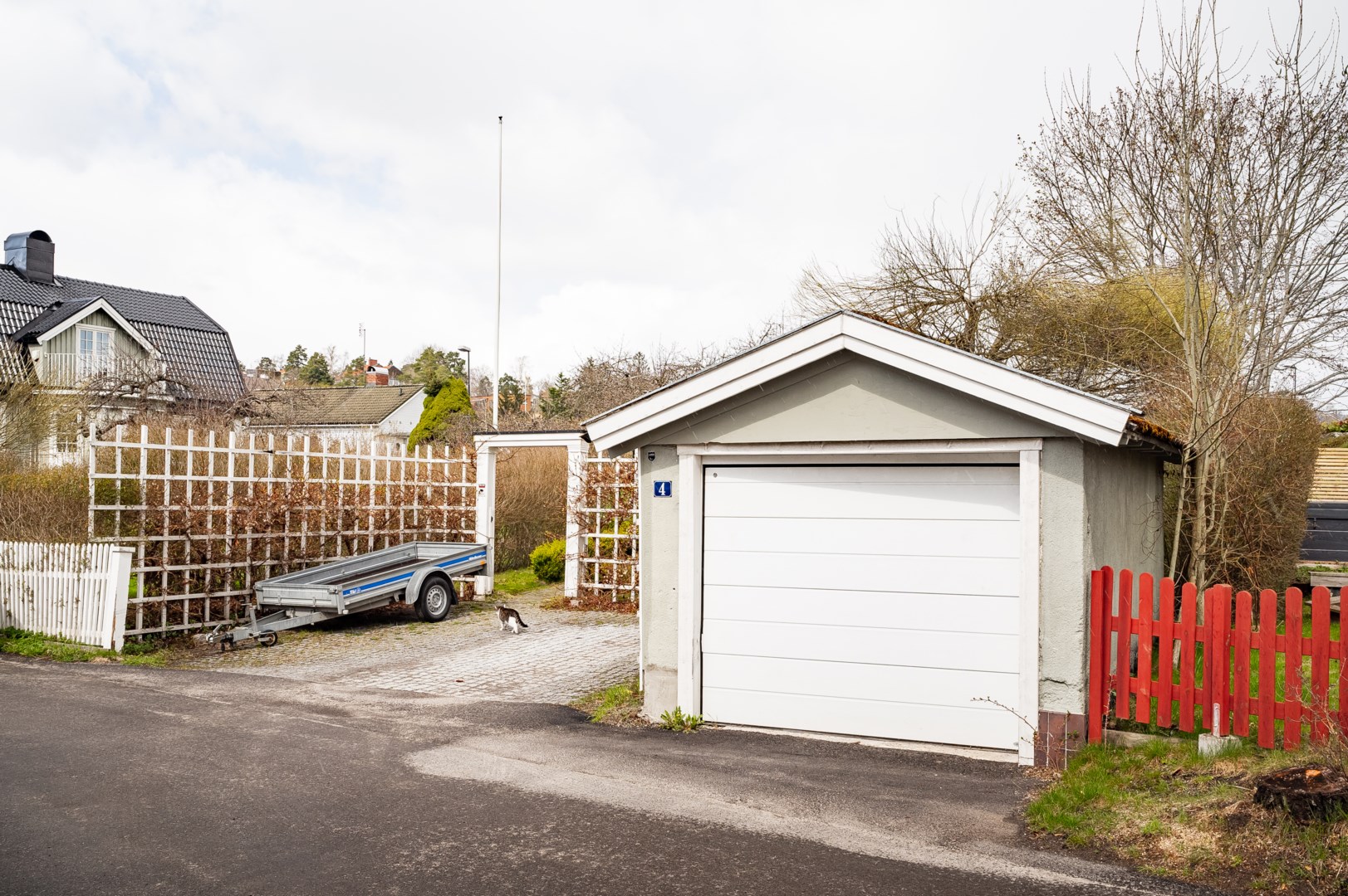 Bostadsbild från Smedvägen 3, Såld i Skuru, Nacka