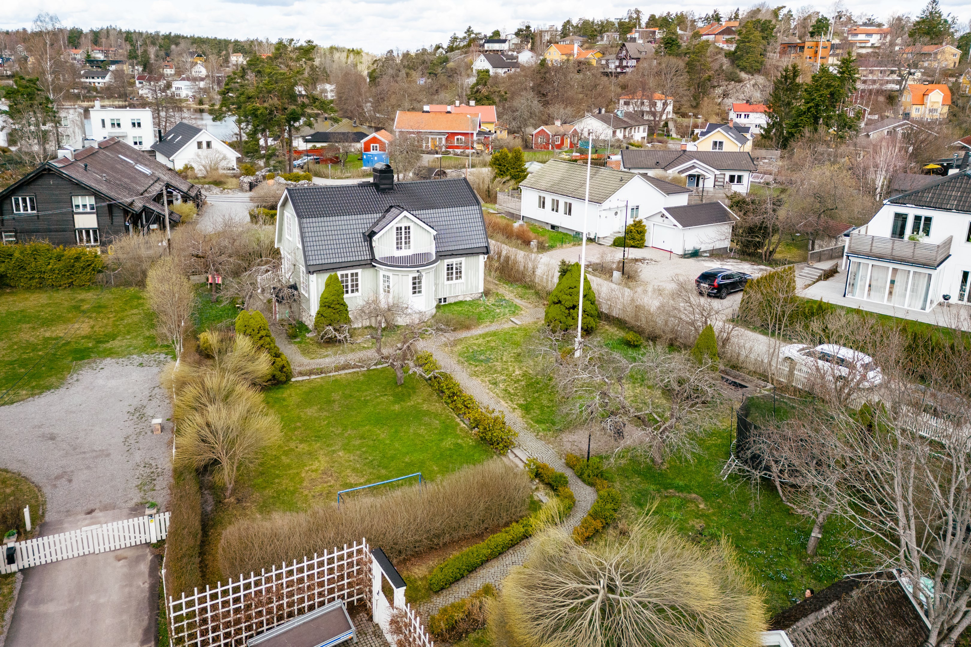 Bostadsbild från Smedvägen 3, Såld i Skuru, Nacka