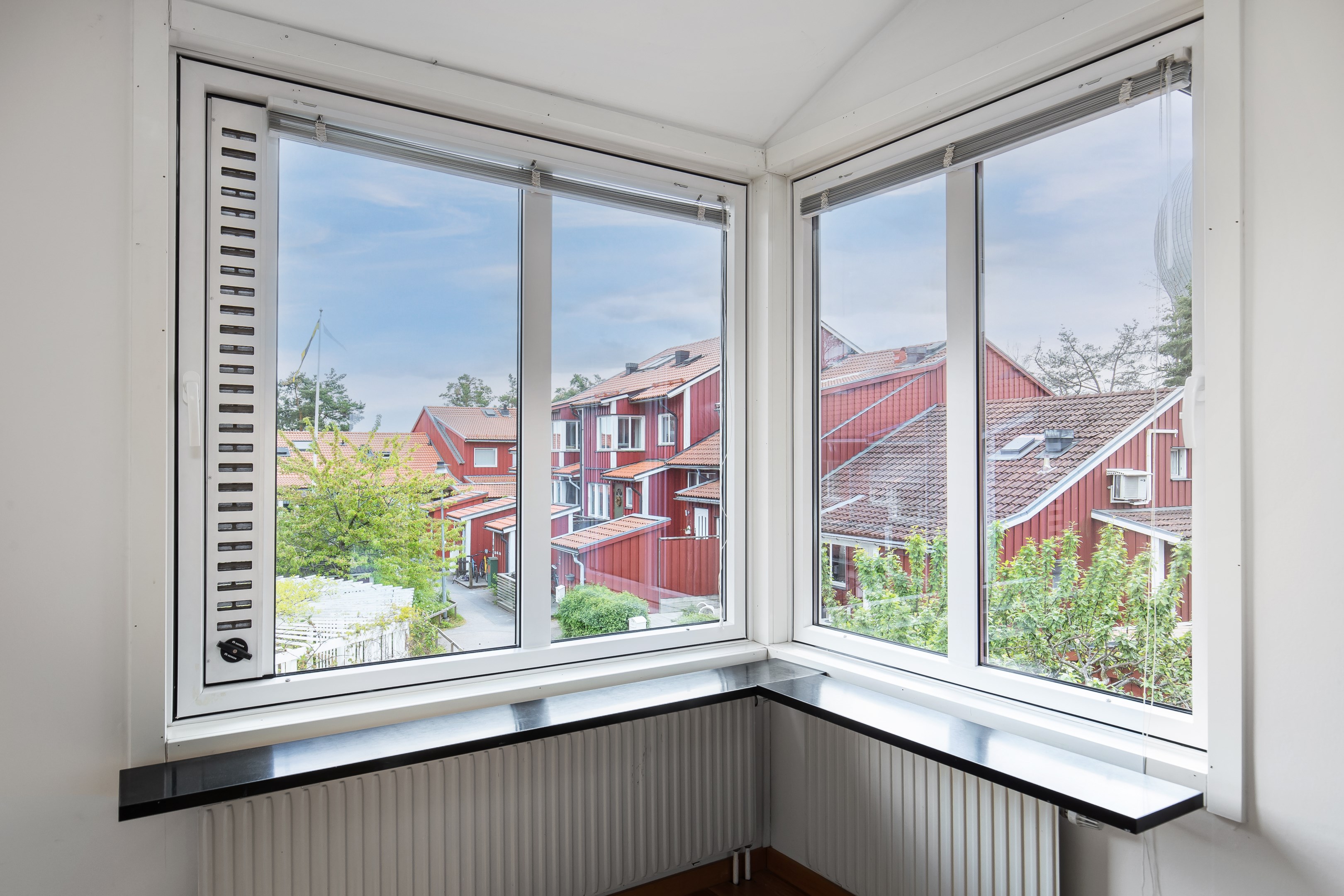 Bostadsbild från Björkholmsvägen 102, Såld i Östra Orminge, Nacka