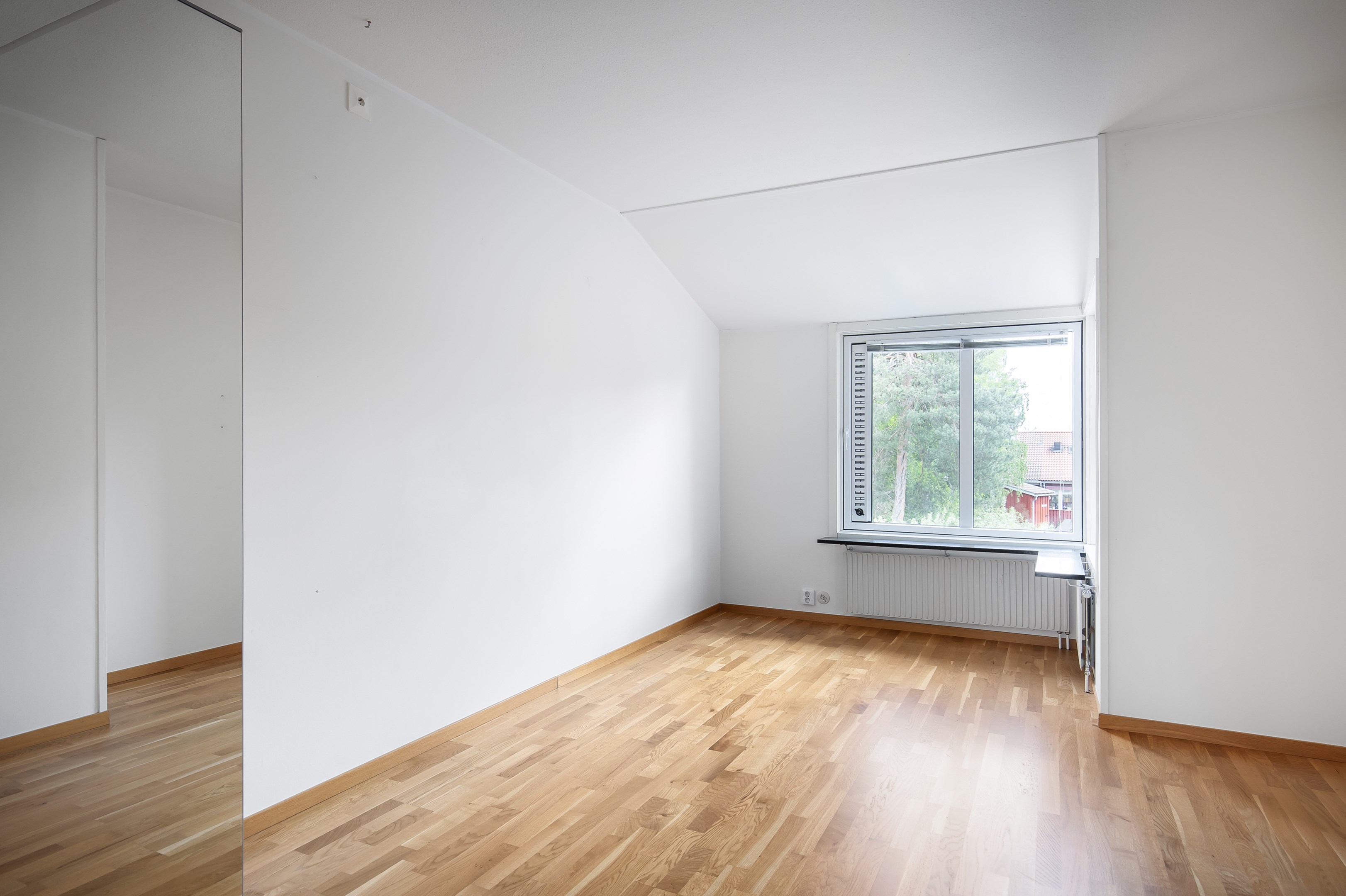 Bostadsbild från Björkholmsvägen 102, Såld i Östra Orminge, Nacka