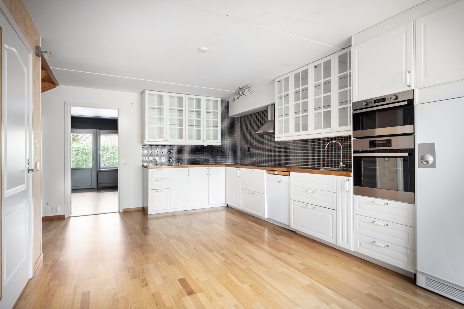 Bostadsbild från Björkholmsvägen 102, Såld i Östra Orminge, Nacka