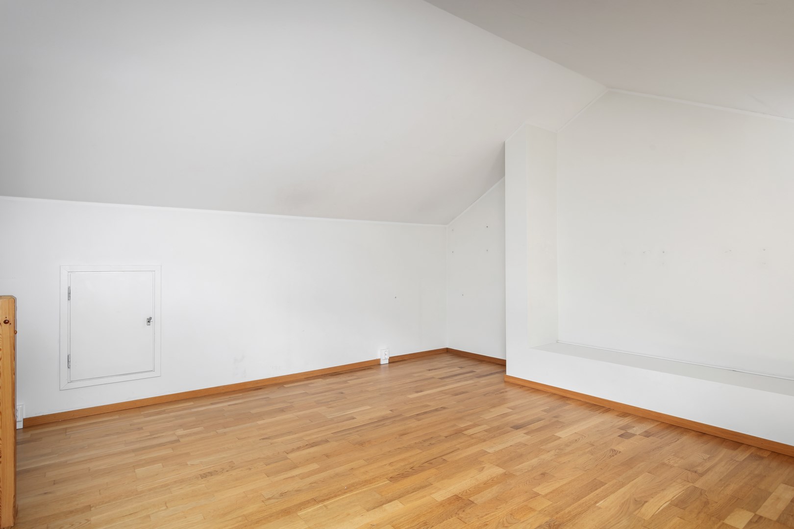 Bostadsbild från Björkholmsvägen 102, Såld i Östra Orminge, Nacka