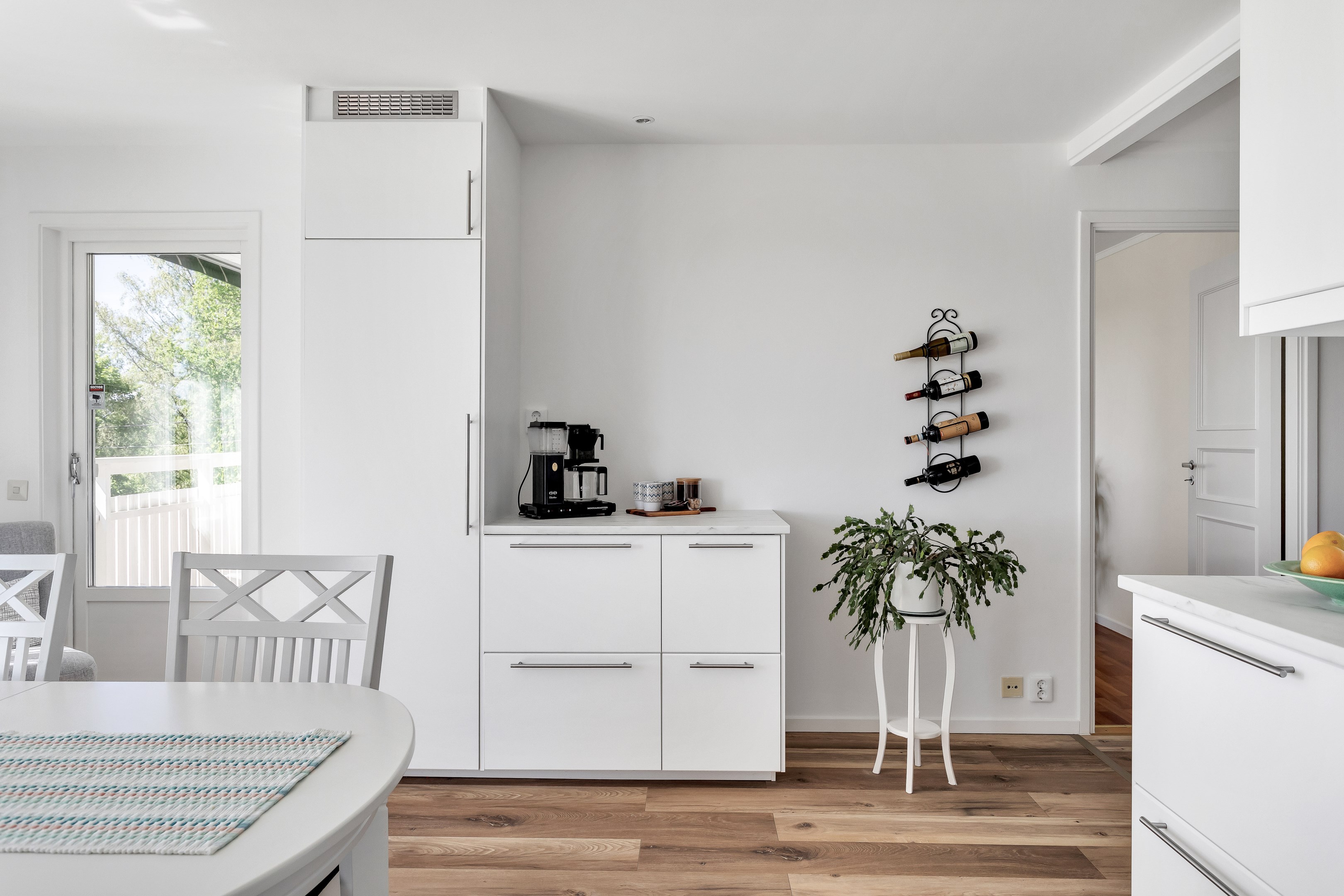 Bostadsbild från Edshammar 45 och Edshammar 43, Till salu i Storvreta, Uppsala