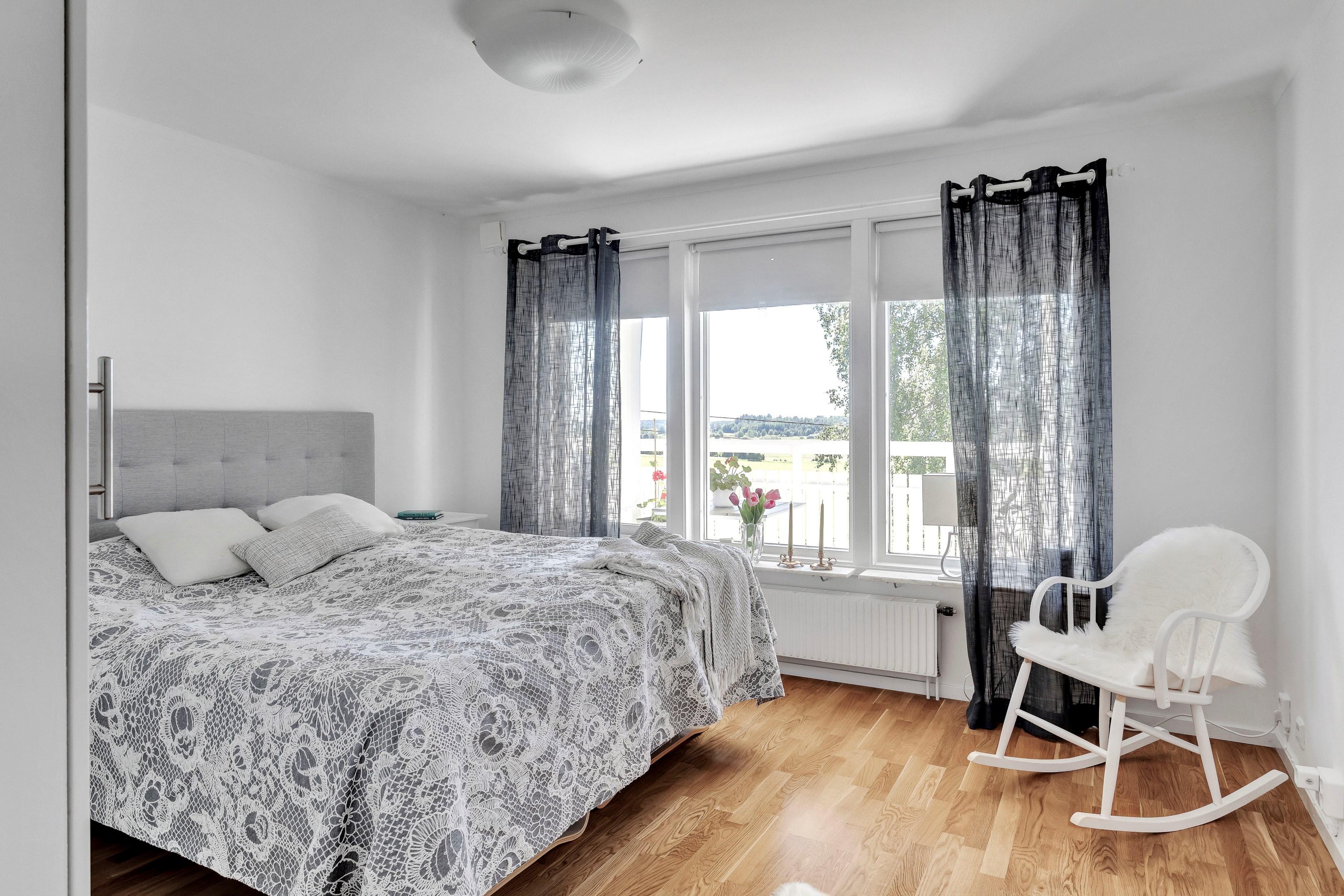 Bostadsbild från Edshammar 45 och Edshammar 43, Till salu i Storvreta, Uppsala