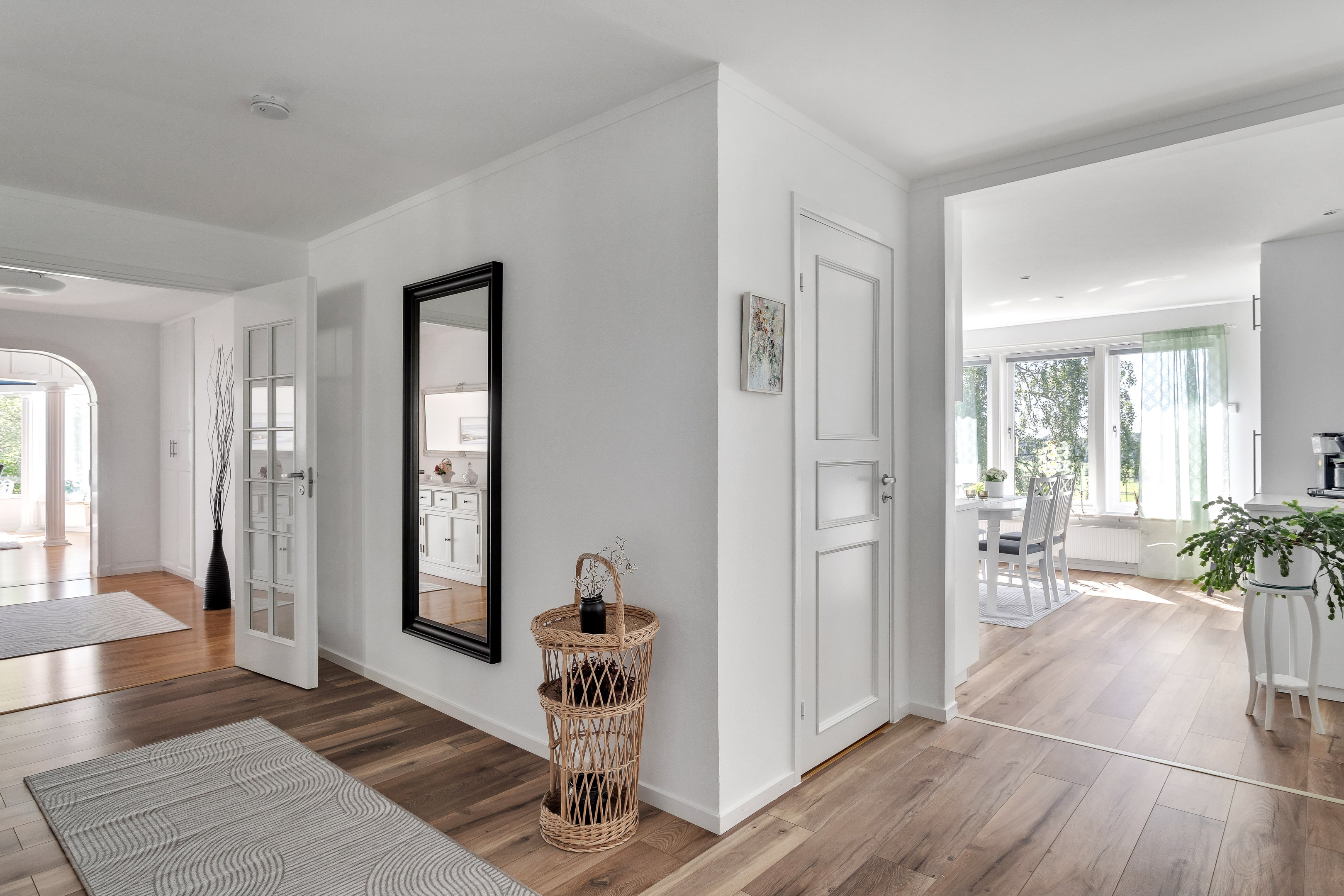 Bostadsbild från Edshammar 45 och Edshammar 43, Till salu i Storvreta, Uppsala