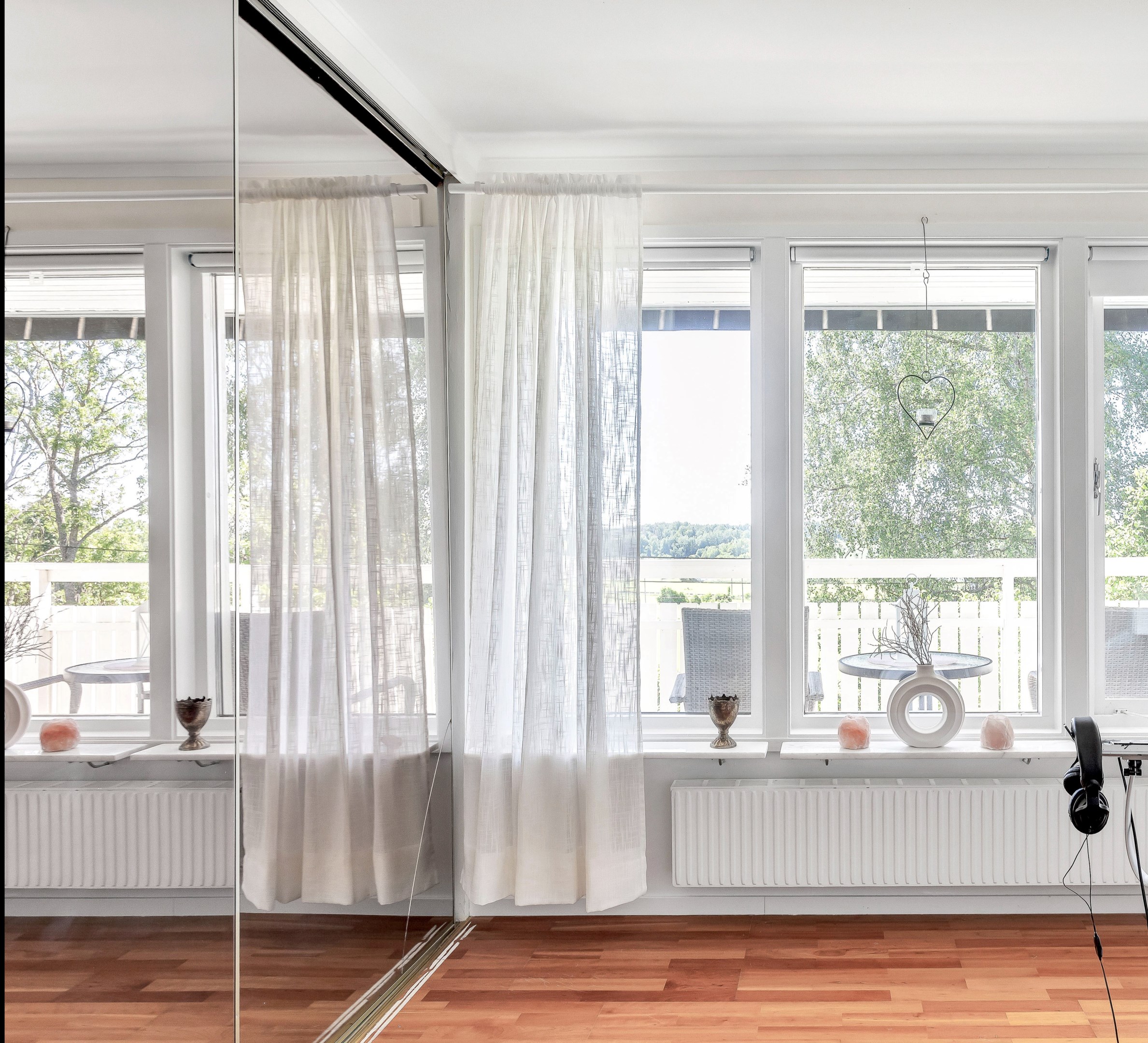 Bostadsbild från Edshammar 45 och Edshammar 43, Till salu i Storvreta, Uppsala