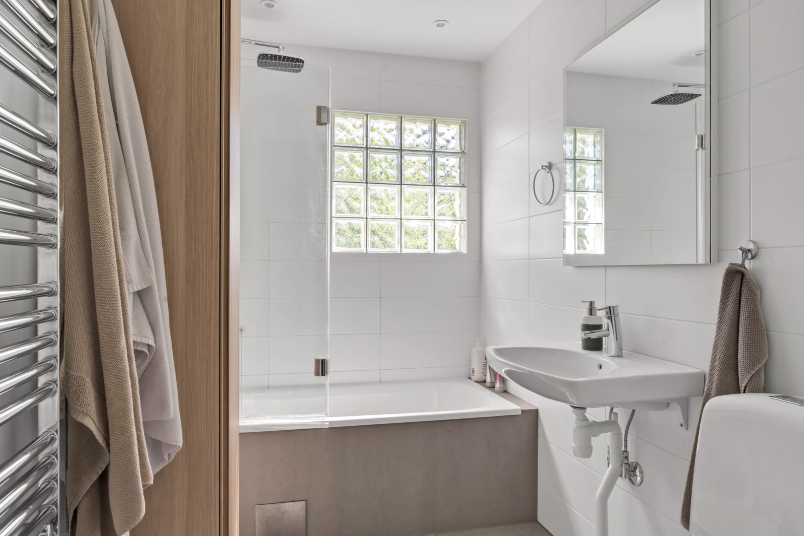 Bostadsbild från Skogsbergsvägen 3, Såld i Eriksberg, Uppsala