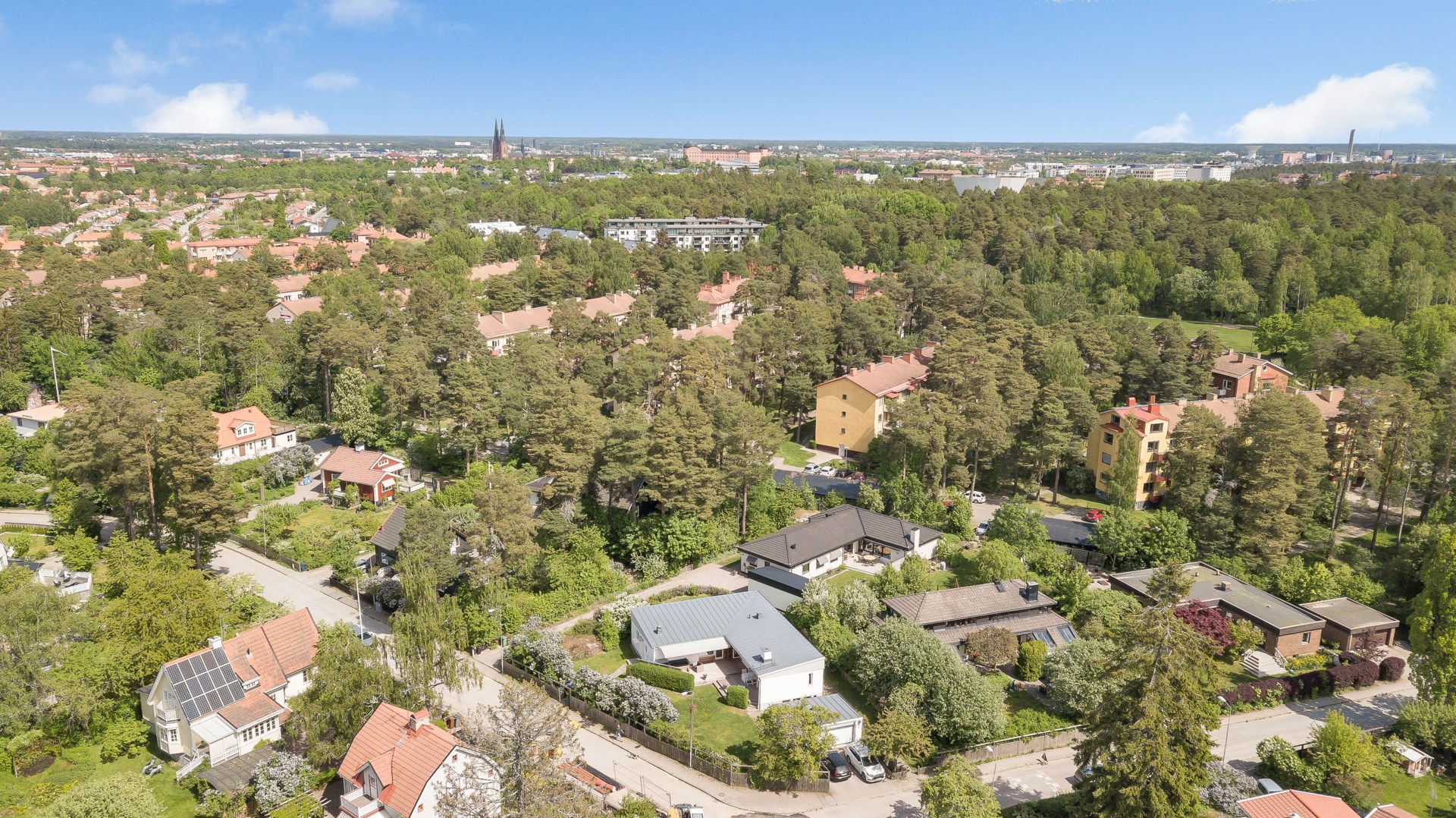 Bostadsbild från Skogsbergsvägen 3, Såld i Eriksberg, Uppsala