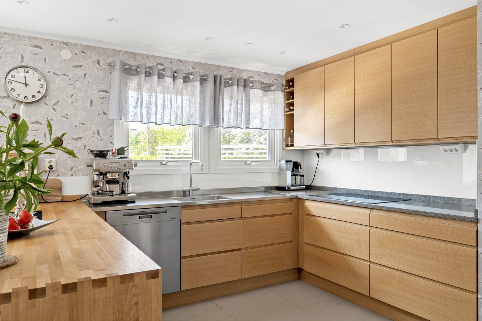 Bostadsbild från Skogsbergsvägen 3, Såld i Eriksberg, Uppsala