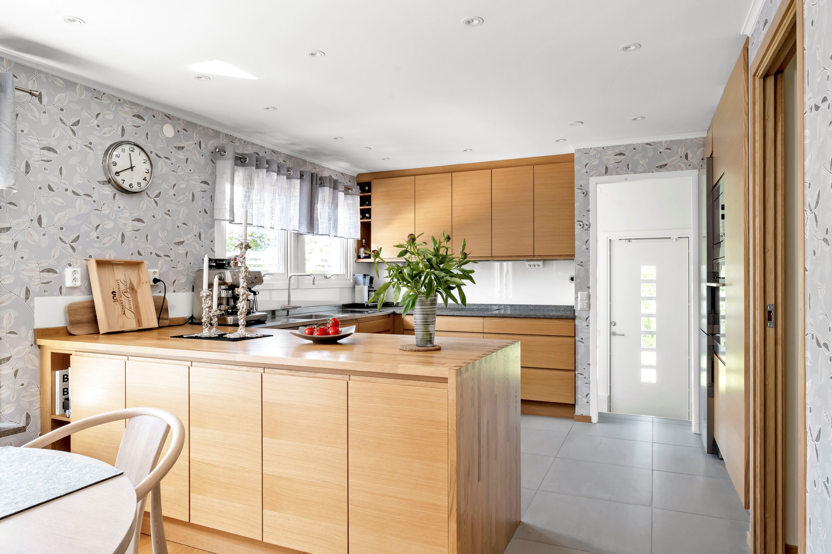 Bostadsbild från Skogsbergsvägen 3, Såld i Eriksberg, Uppsala