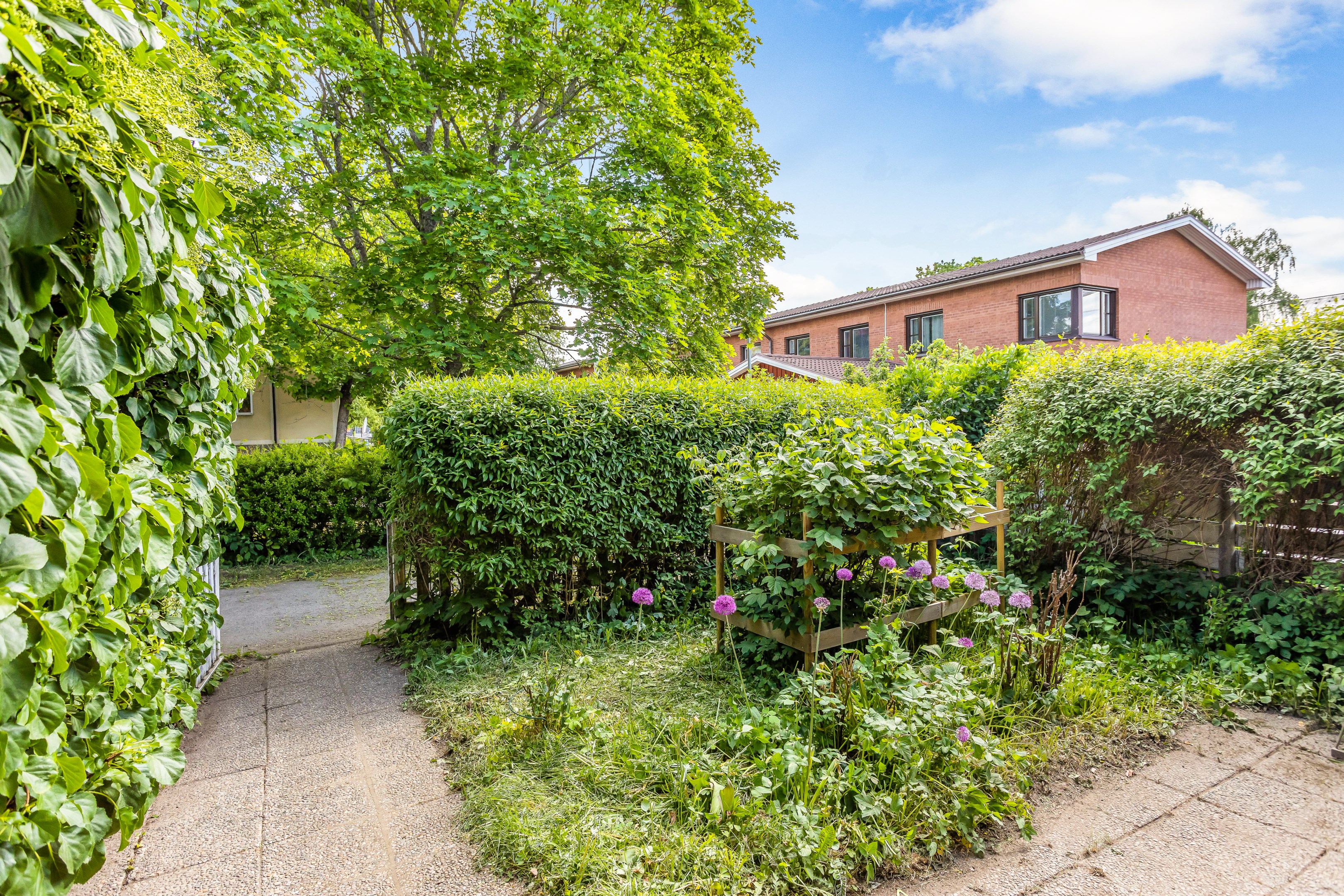 Bostadsbild från Svartbäcksgatan 48A, Såld i Svartbäcken, Uppsala