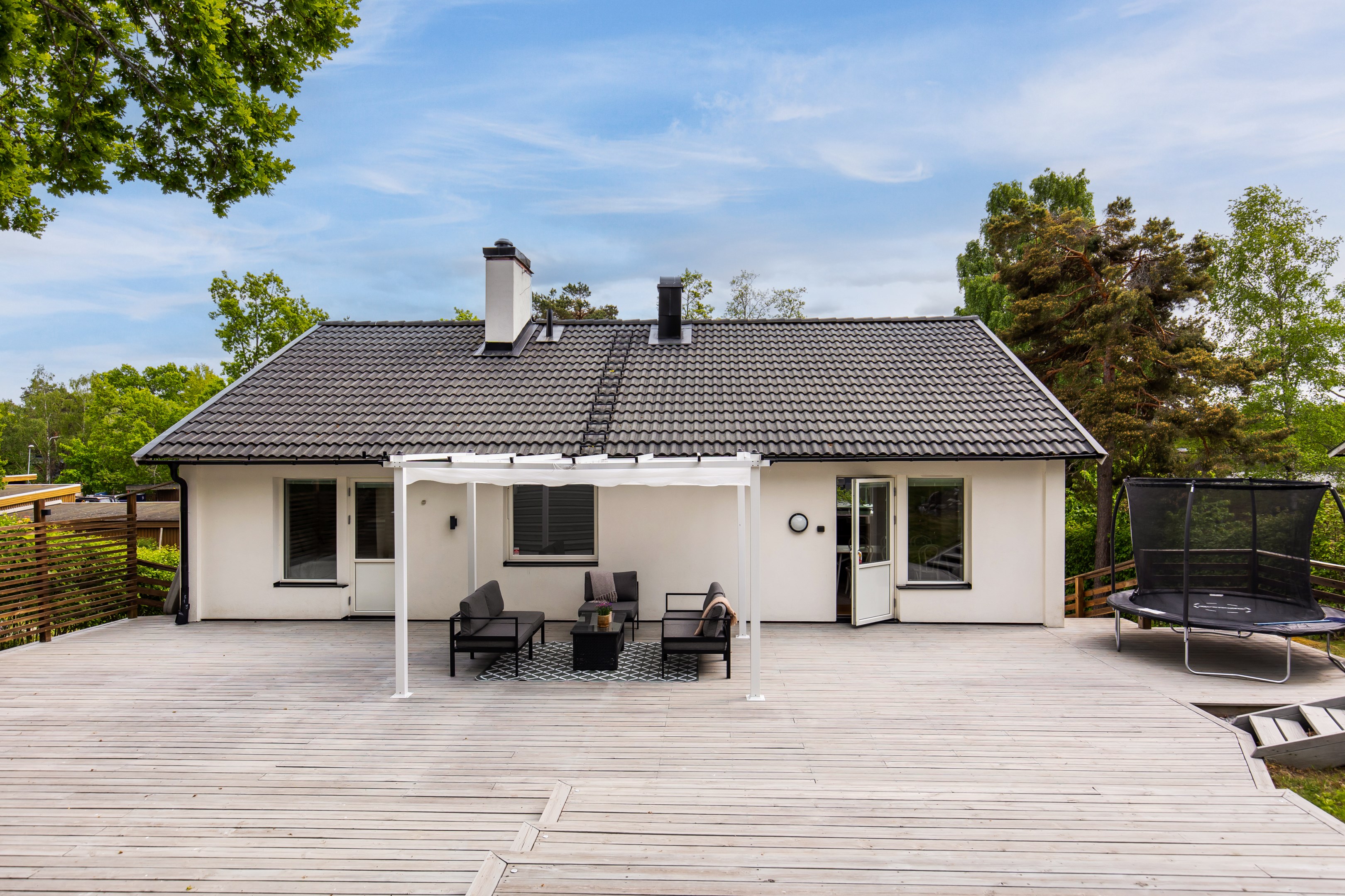 Bostadsbild från Kärrstigen 35, Såld i Björknäs, Nacka