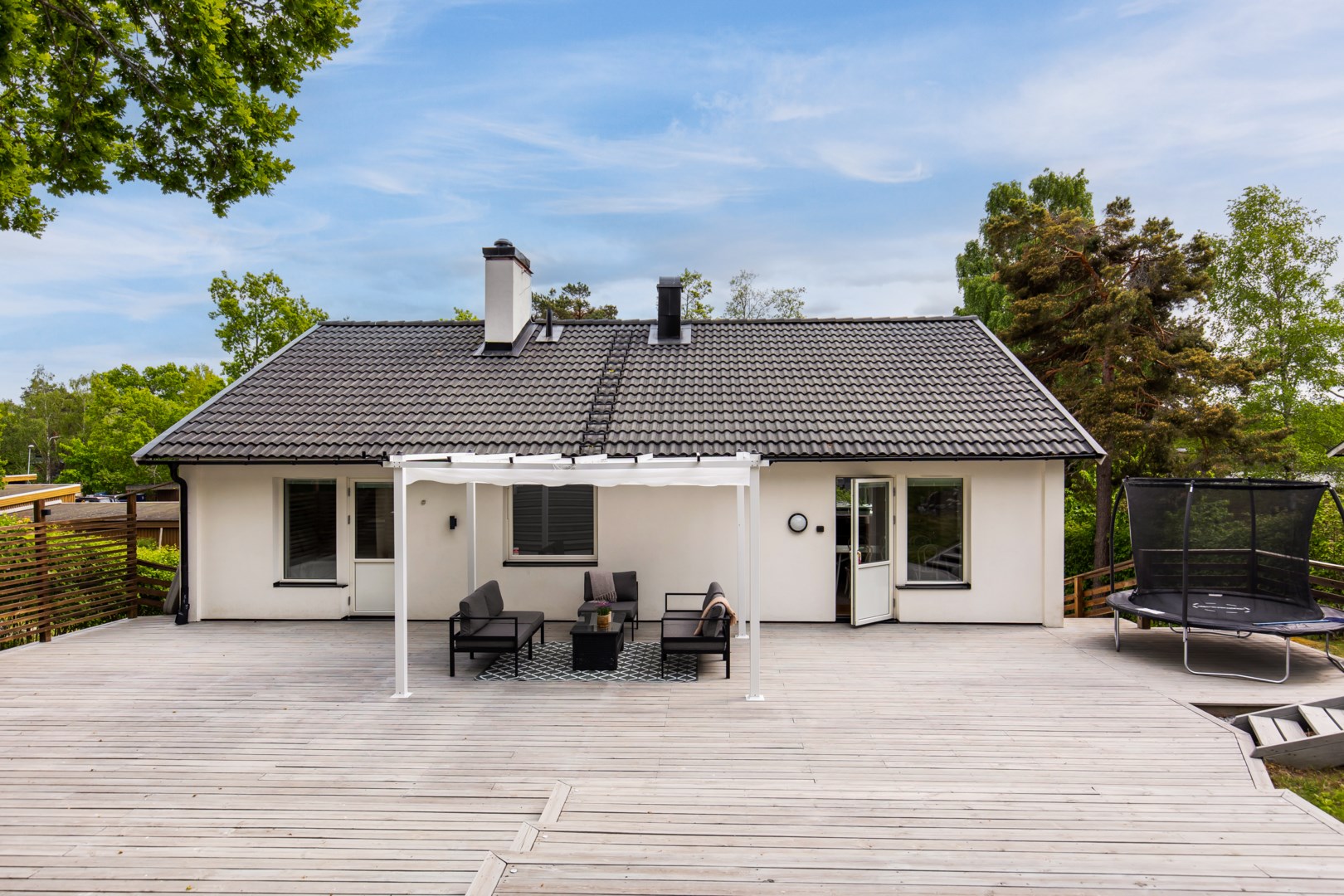 Bostadsbild från Kärrstigen 35, Såld i Björknäs, Nacka