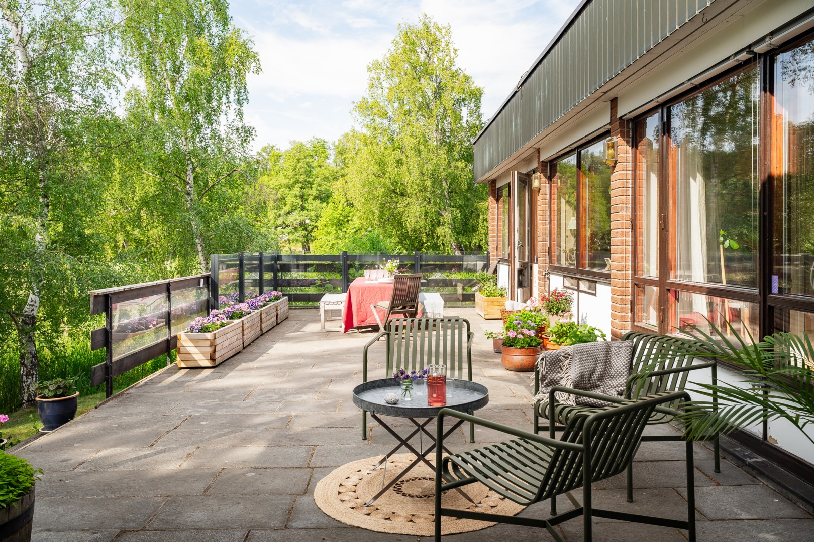 Bostadsbild från Svanevitsvägen 12, Såld i Skuru, Nacka