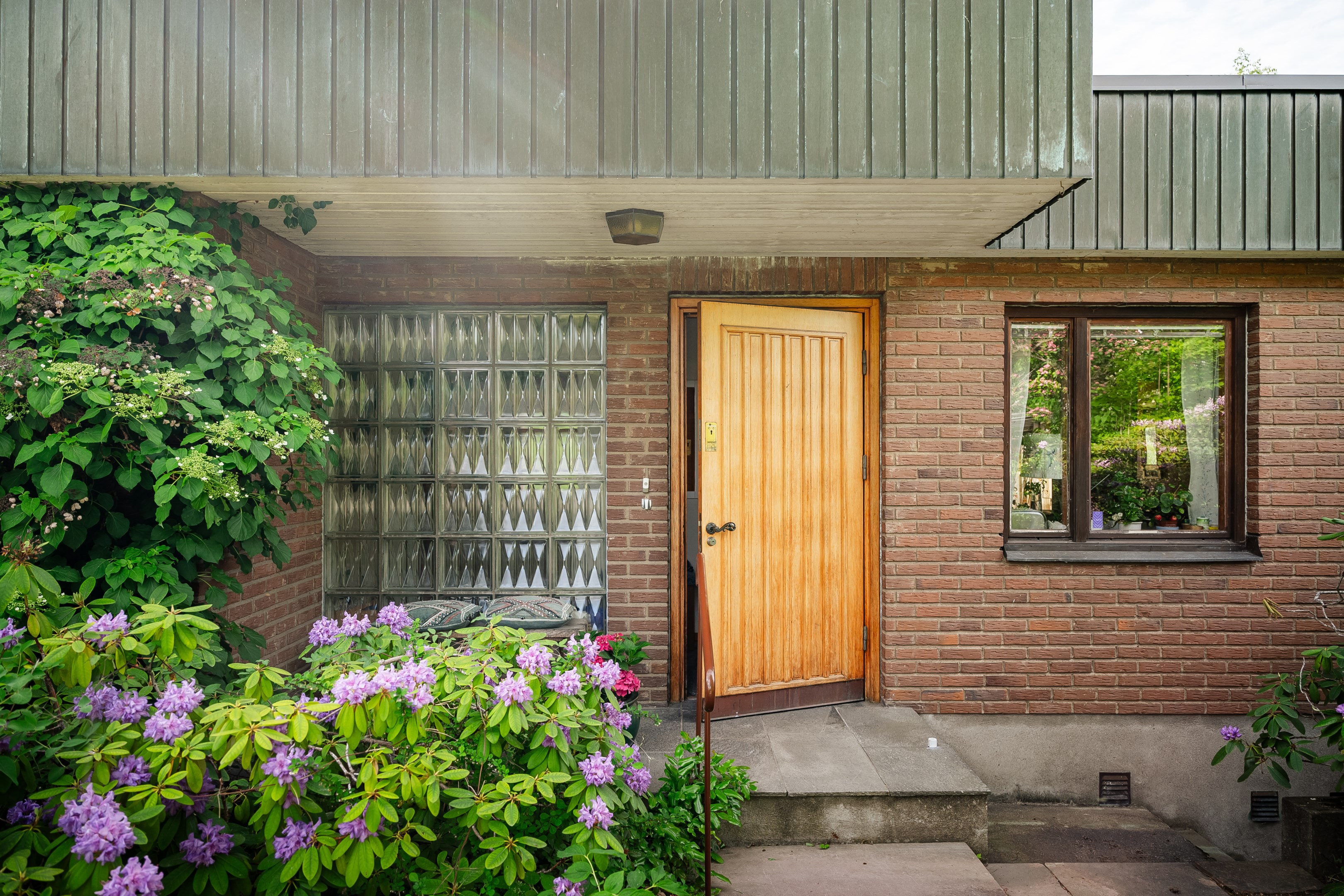 Bostadsbild från Svanevitsvägen 12, Såld i Skuru, Nacka