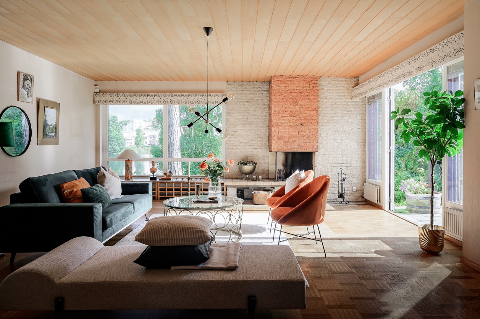 Bostadsbild från Svanevitsvägen 12, Såld i Skuru, Nacka