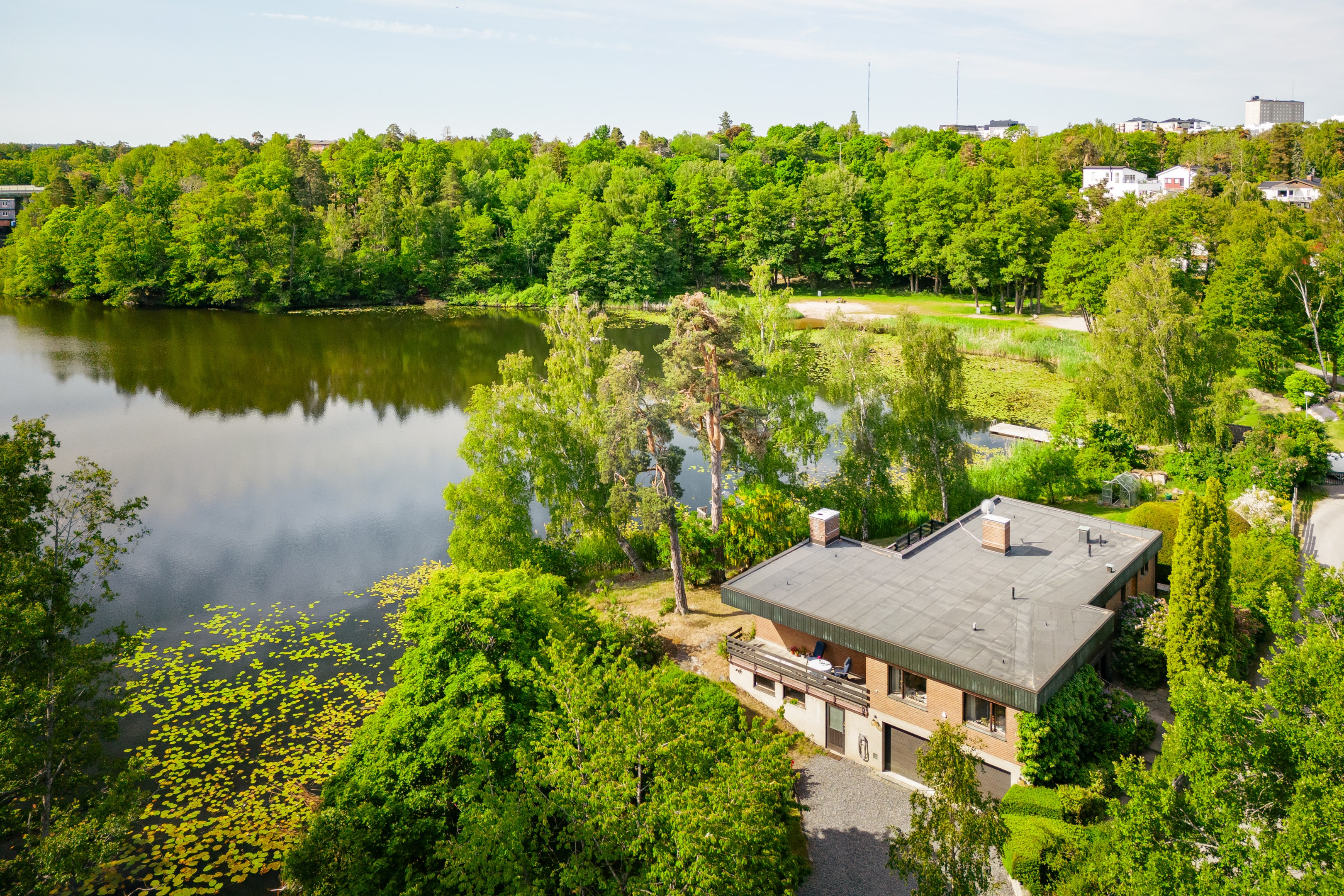 Bostadsbild från Svanevitsvägen 12, Såld i Skuru, Nacka