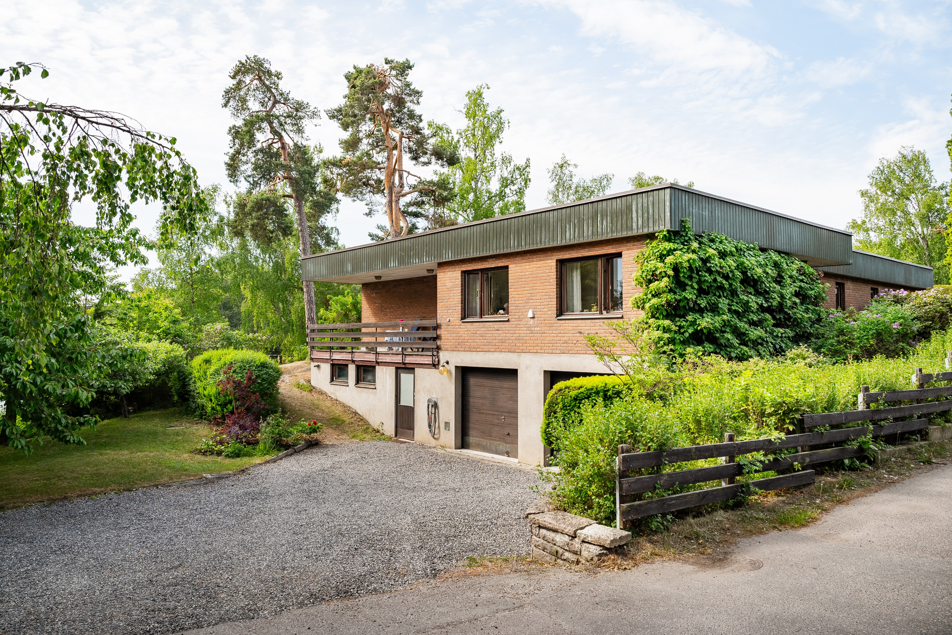 Bostadsbild från Svanevitsvägen 12, Såld i Skuru, Nacka