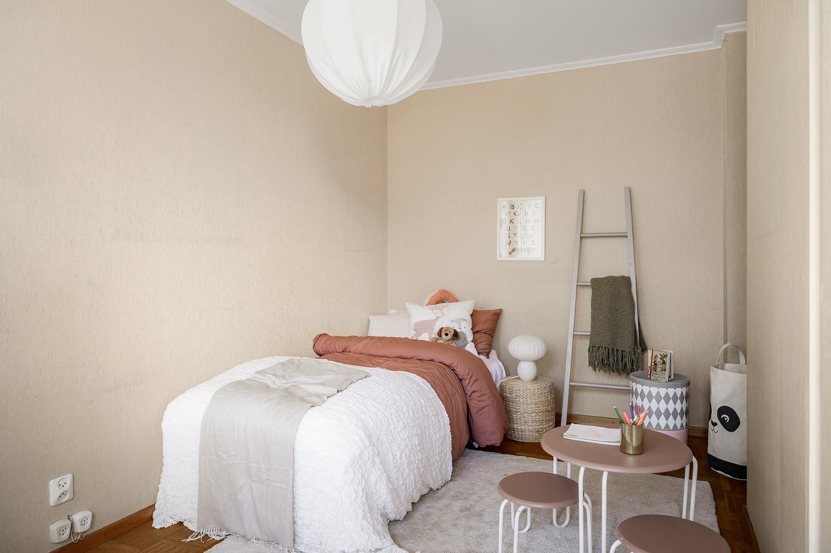 Bostadsbild från Svanevitsvägen 12, Såld i Skuru, Nacka