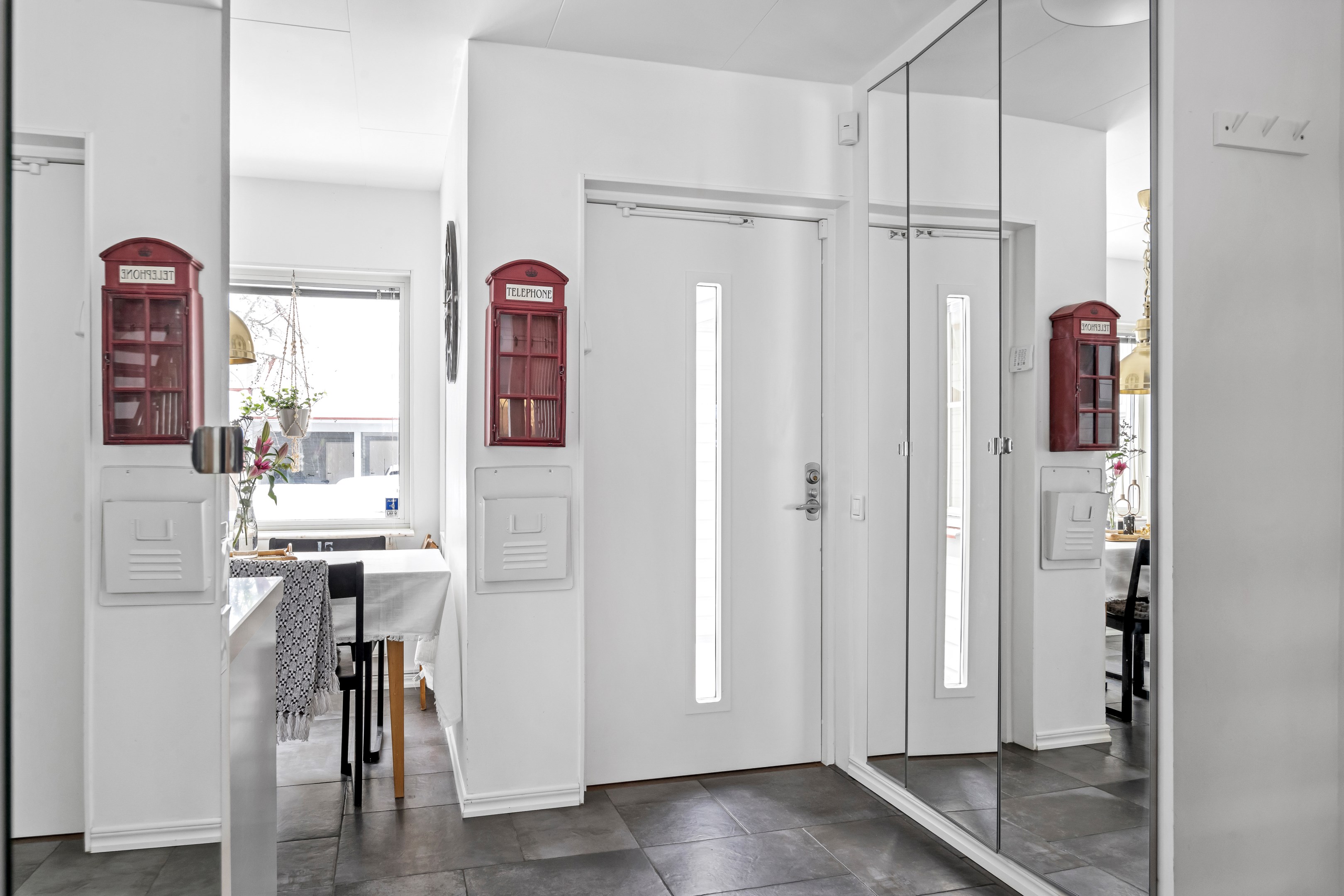 Bostadsbild från Herrhagsvägen 264, Såld i Herrhagen, Uppsala