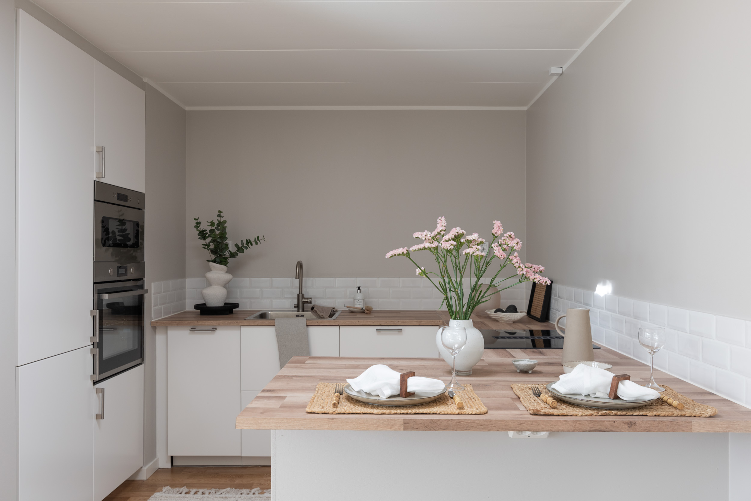 Bostadsbild från Plåtverksgatan 105, Till salu i Bäckby, Västerås