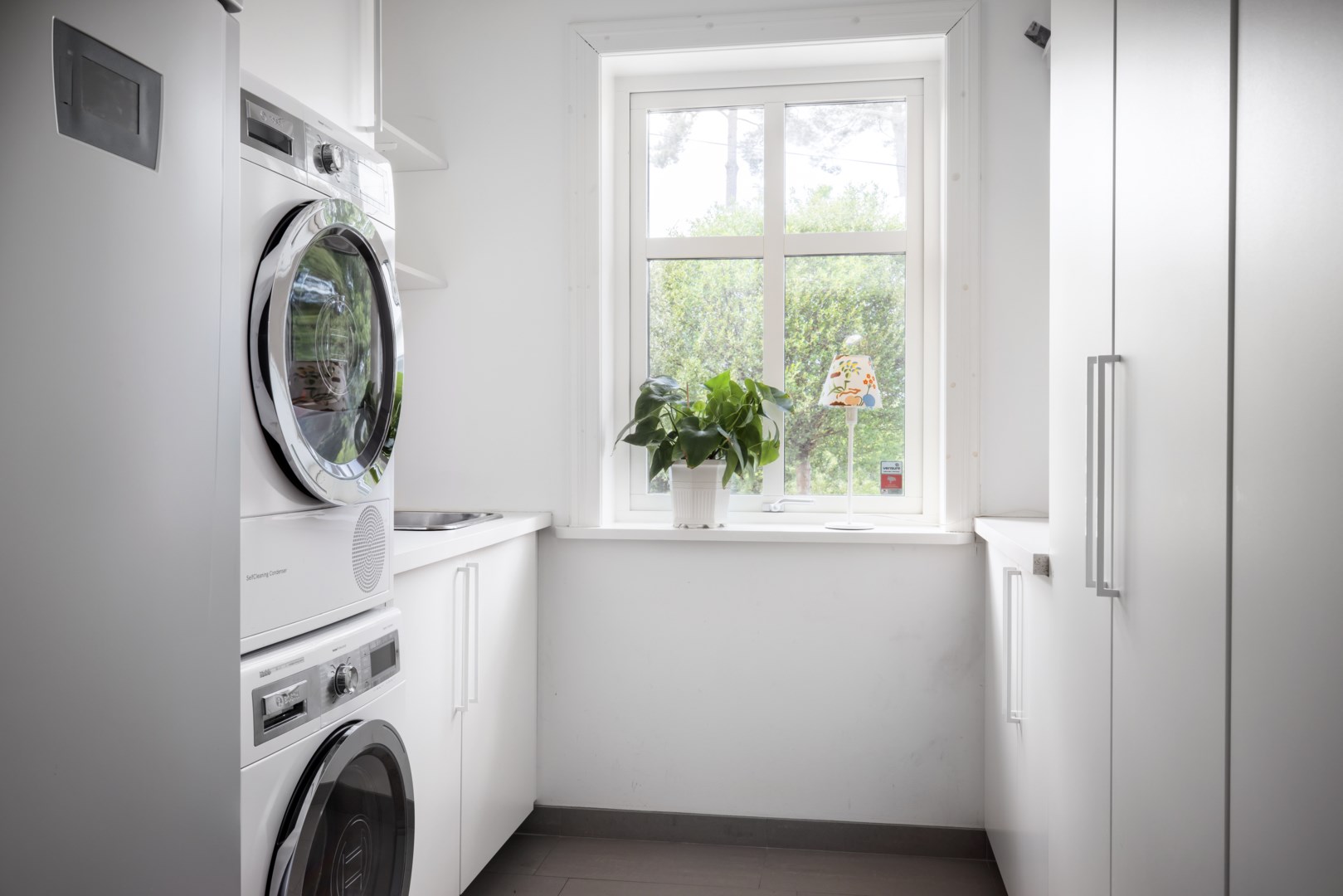 Bostadsbild från Höggarnsvägen 6, Såld i Kummelnäs, Nacka